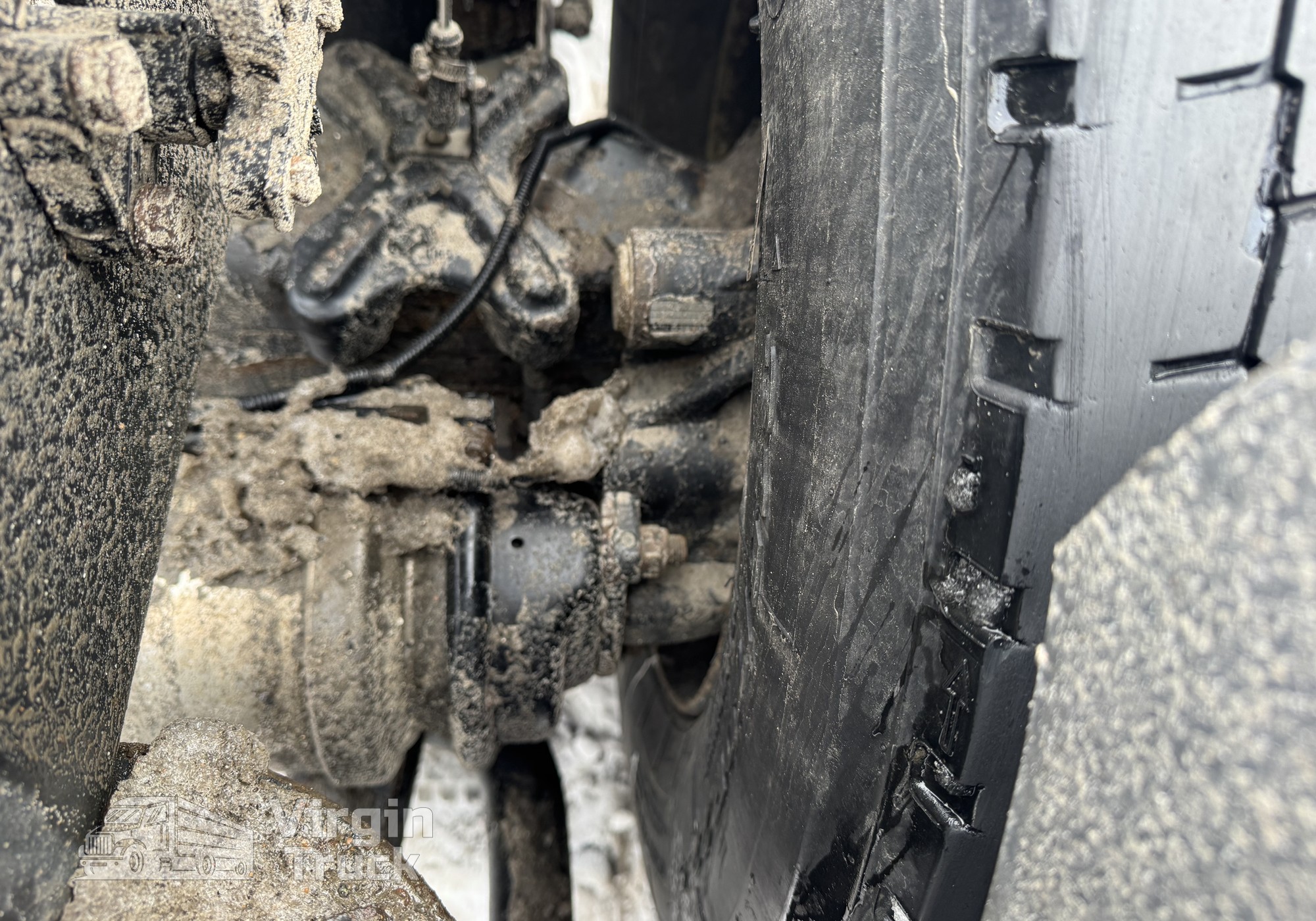 81508046635 Суппорт задний левый для Man TGX