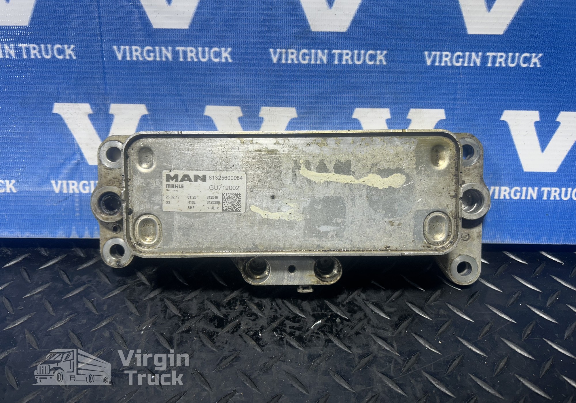 81325600084 Радиатор (маслоохладитель) АКПП для Man TGX TG3 (с 2020)