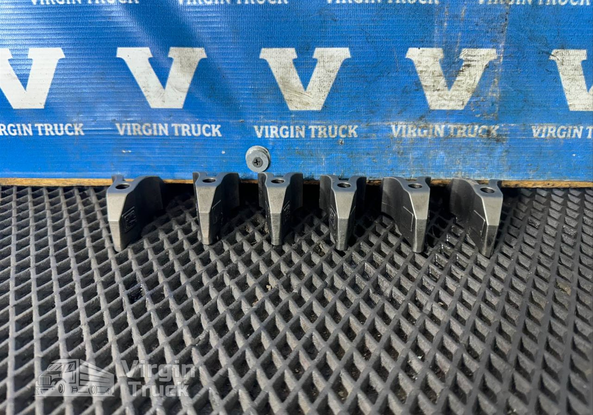 1791123 Комплект кронштейнов форсунок 2019г. для Daf XF106