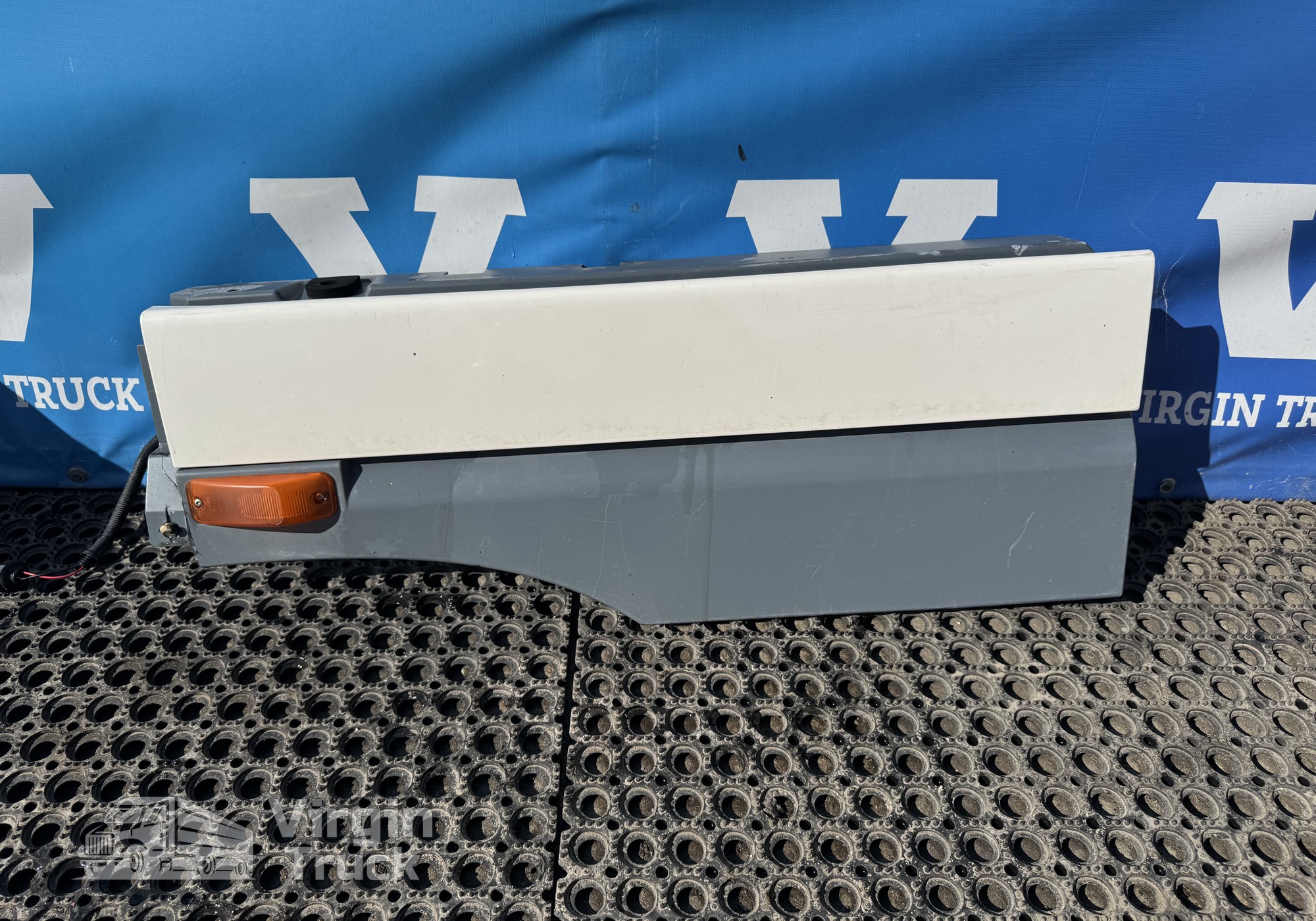 1855610 Продолжение крыла левого для Daf XF95