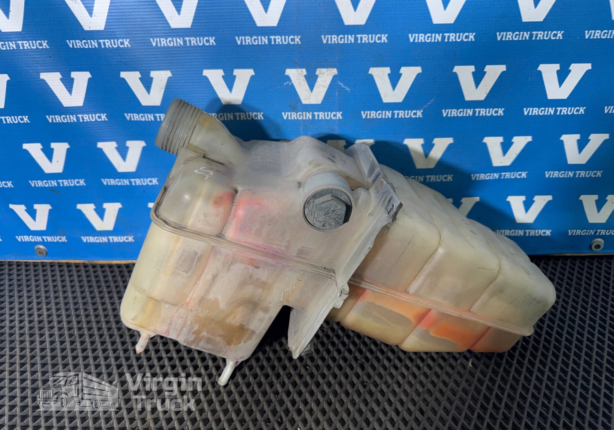 1882239 Бачок расширительный для Scania