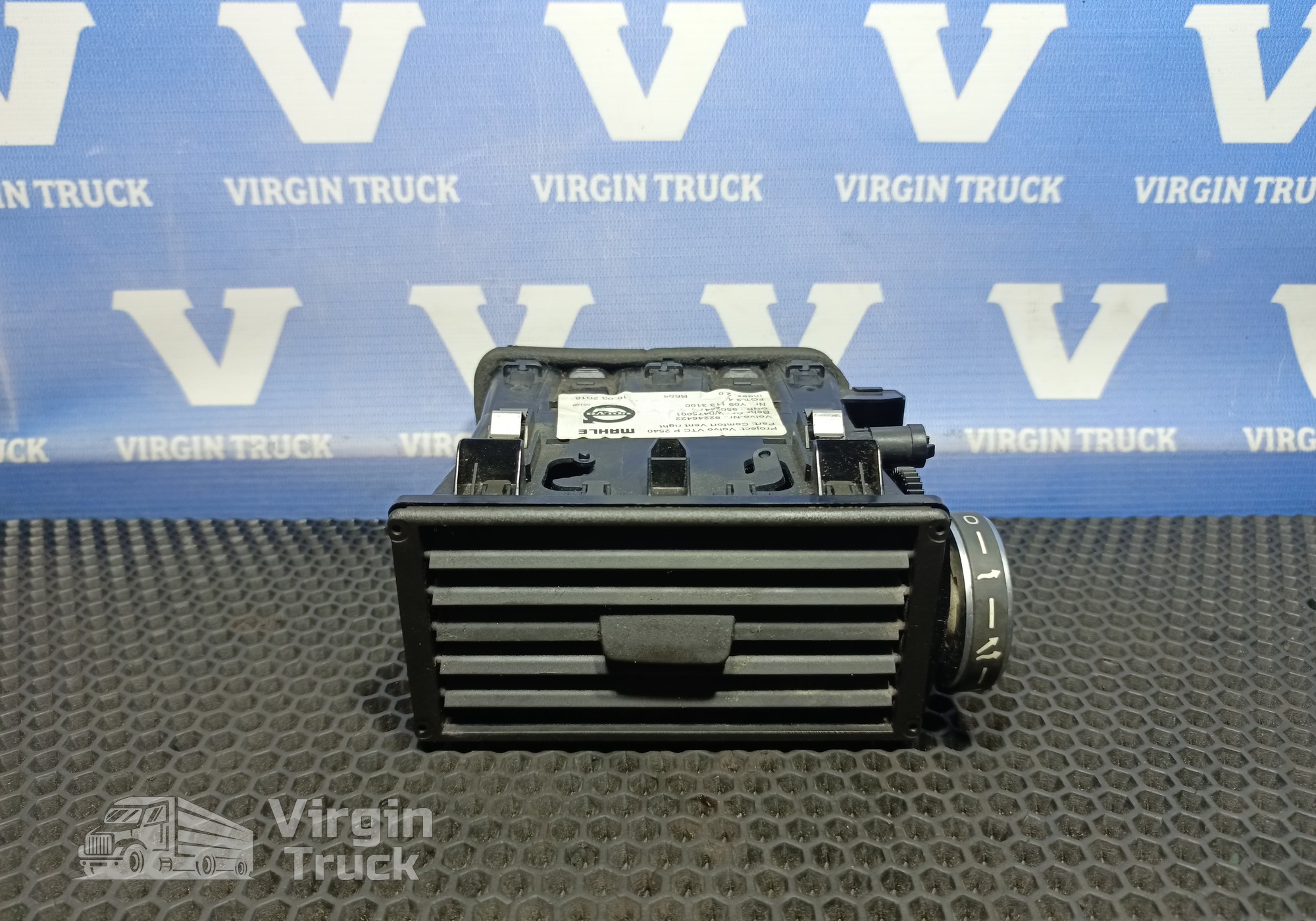 82246422 Дефлектор воздушный для Volvo FH 4 (с 2012)