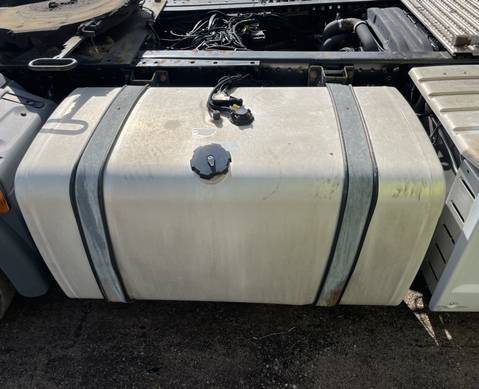 81122015887 Бак топливный в сборе 590L 2017г. для Man