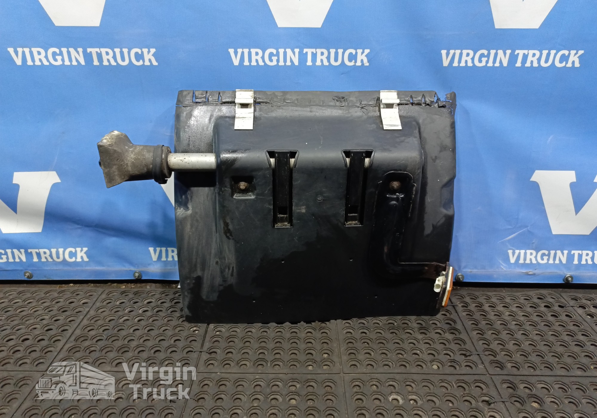 21094392 Крыло заднее правое передняя часть для Volvo FH 3 (с 2008 по 2012)