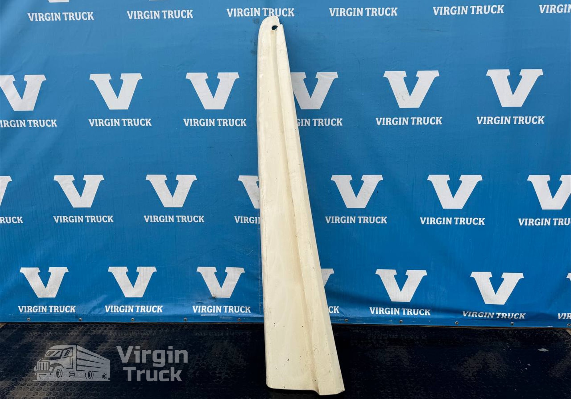 1653704 Спойлер кабины верхний правый для Daf XF105 (с 2005)