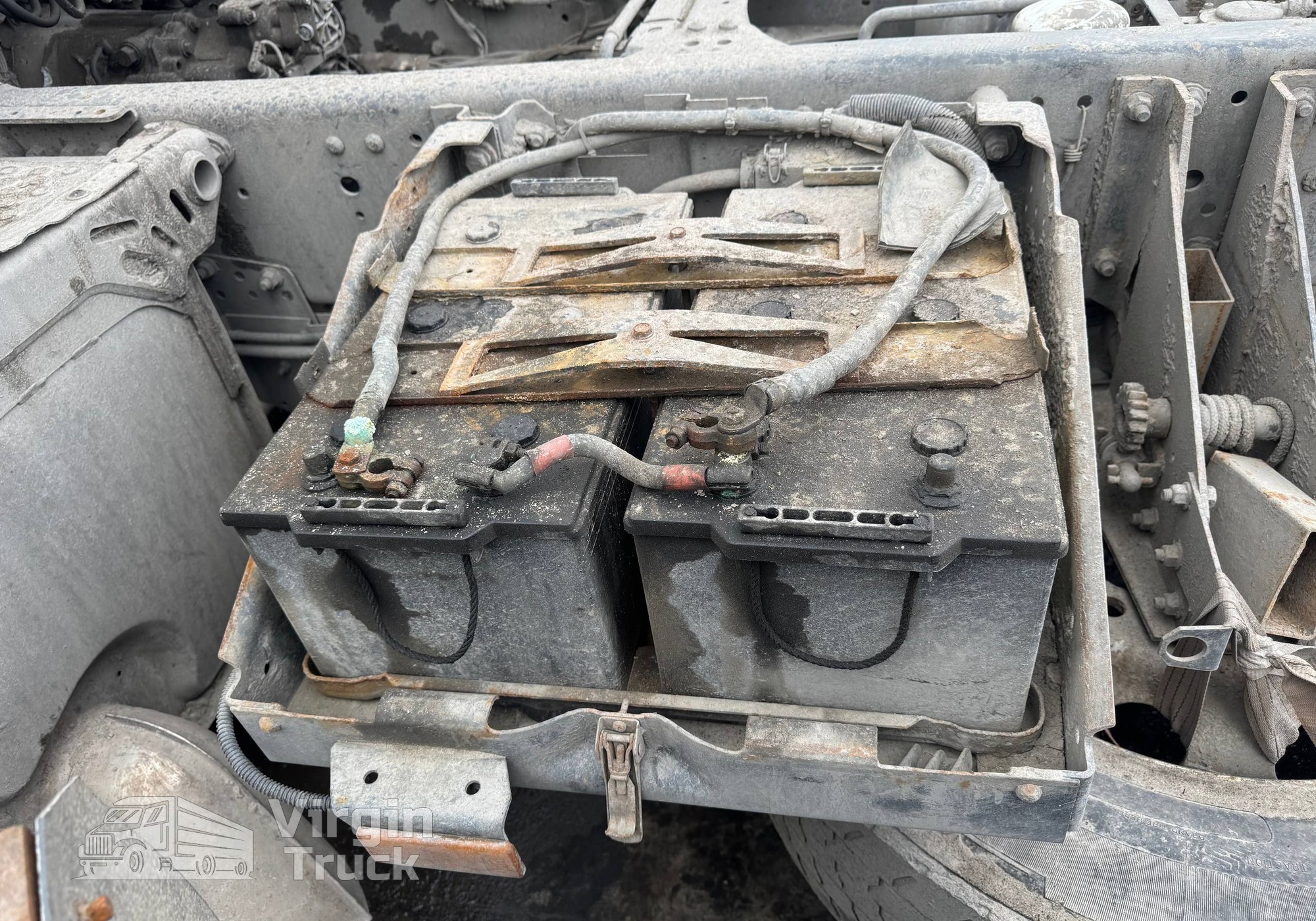 9415400916 Ящик АКБ для Mercedes-Benz Axor