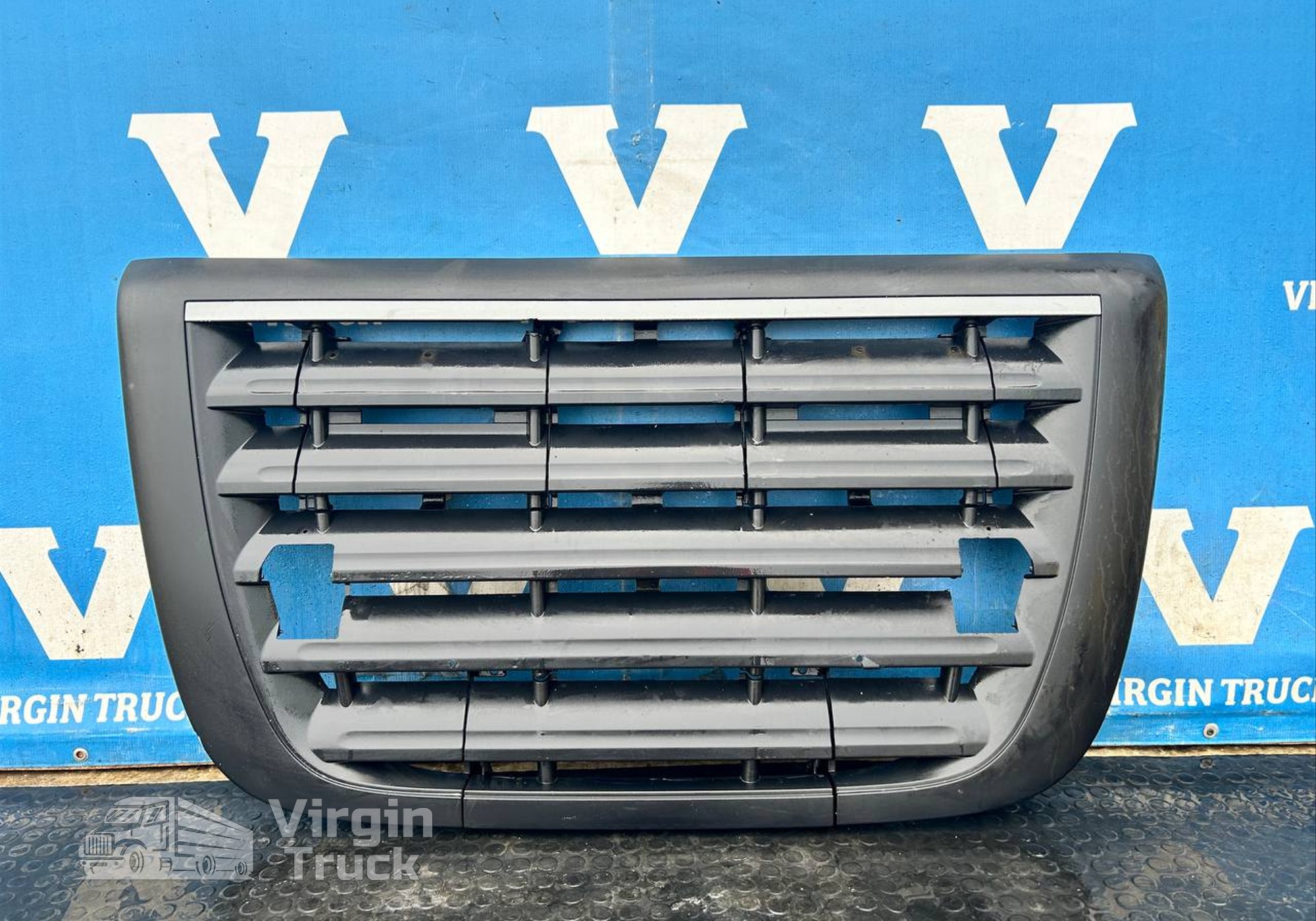 1635802 Решетка радиатора для Daf XF105 (с 2005)