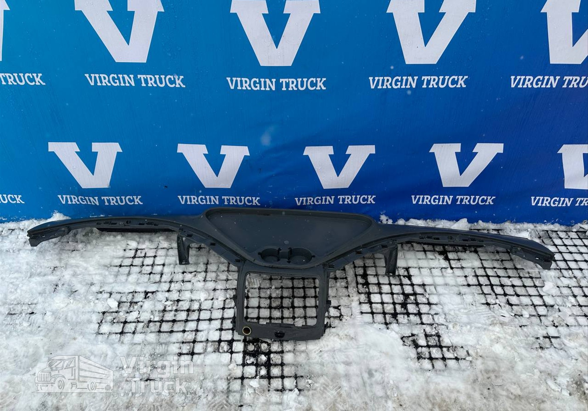 9406803606 Накладка торпедо верхняя 2020г. для КАМАЗ