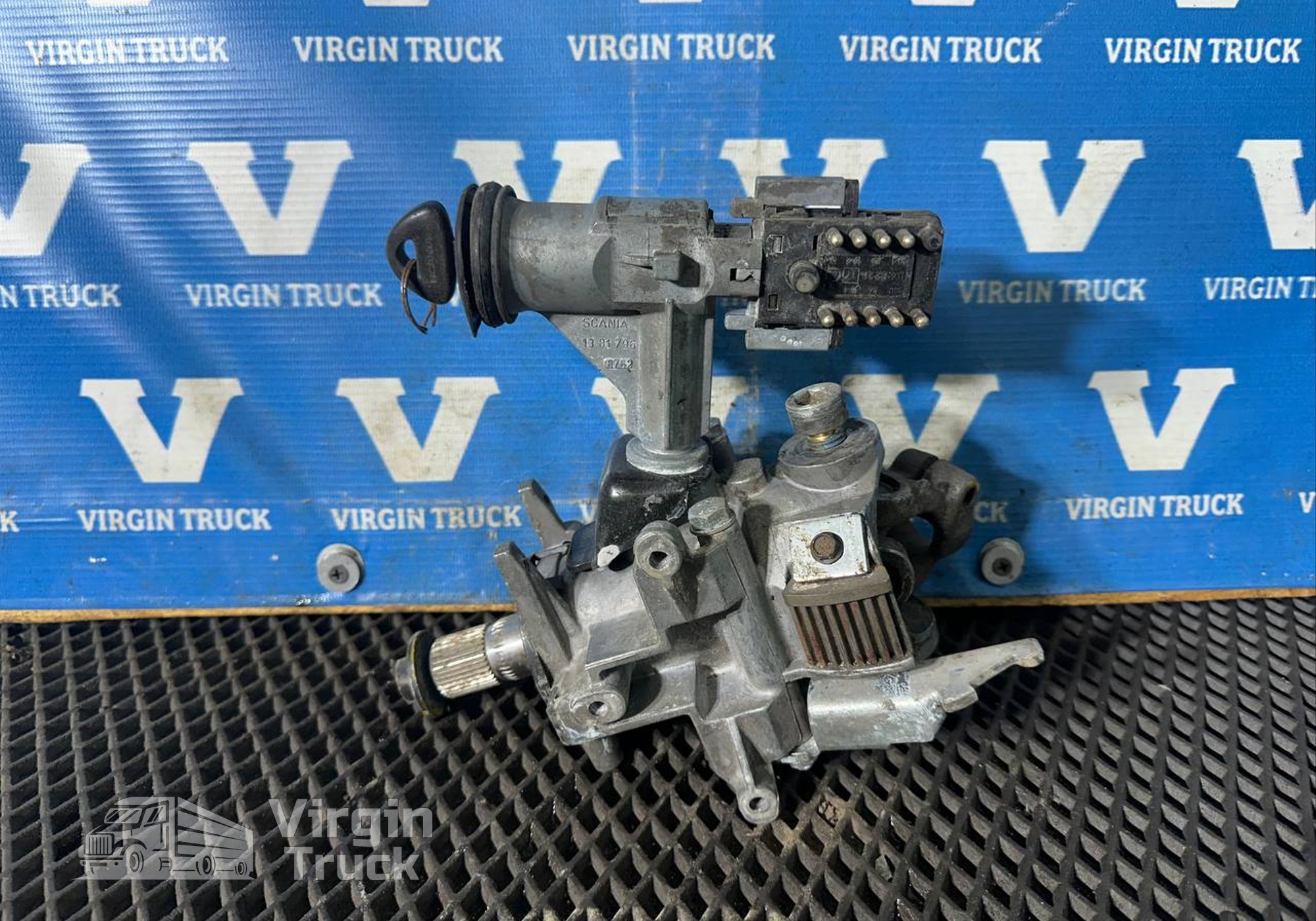 1381796 Замок зажигания с ключом для Scania 4-series P (с 1995 по 2007)