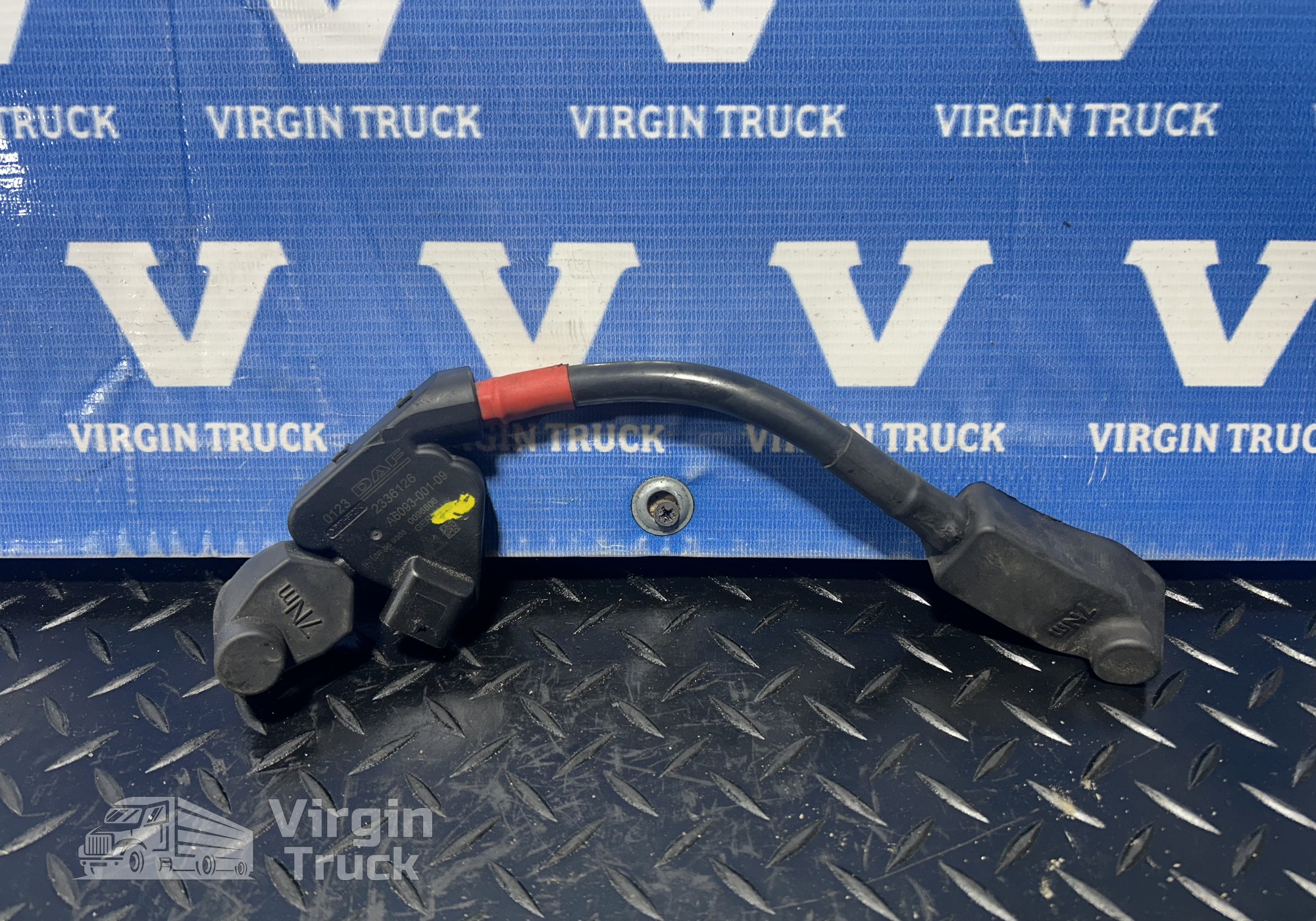 2236126 Kлeмма ВEМ ЕСU управления АKБ 2023г. для Daf XG+