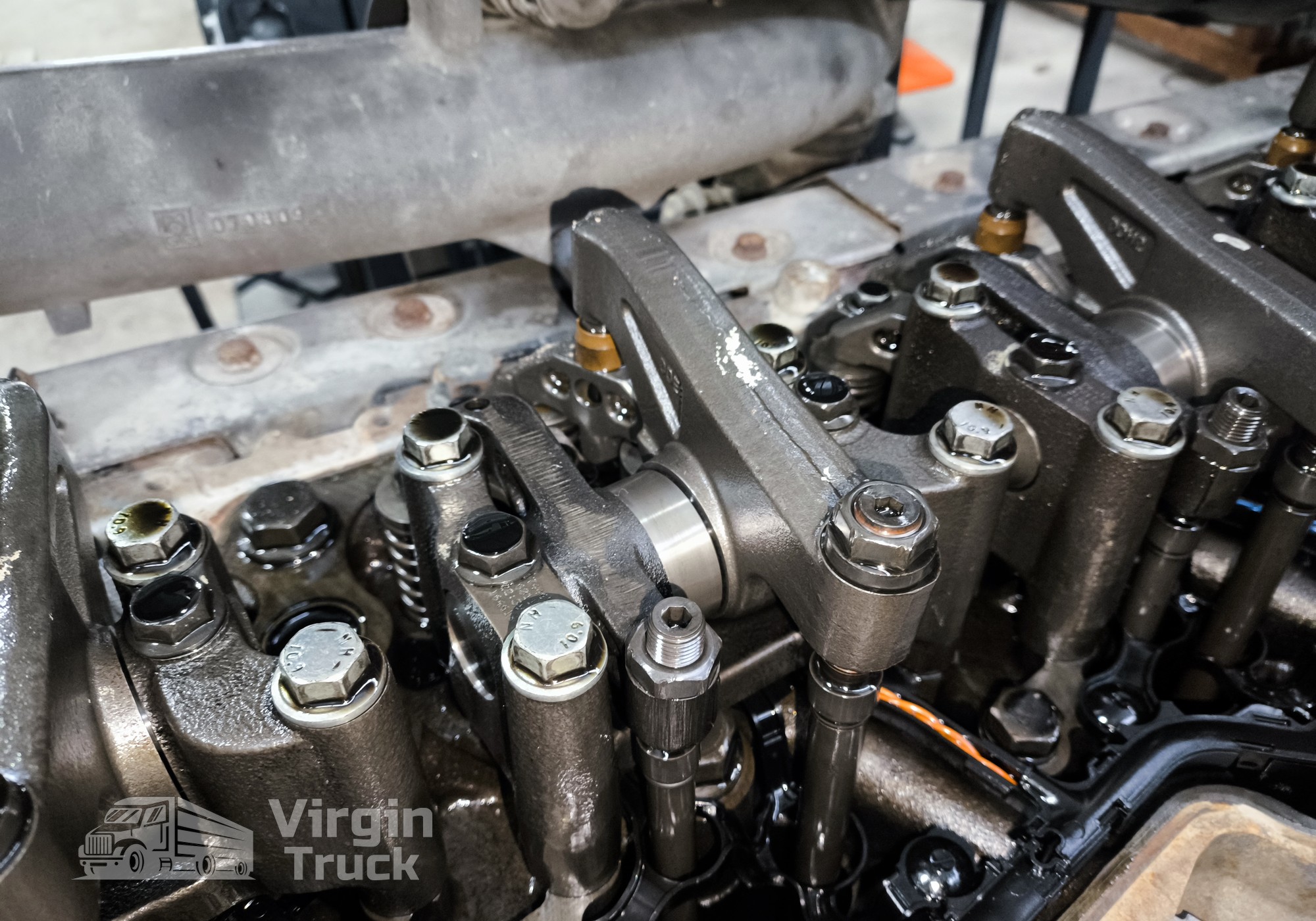 1744670 Вал рокеров для Daf XF105 (с 2005)