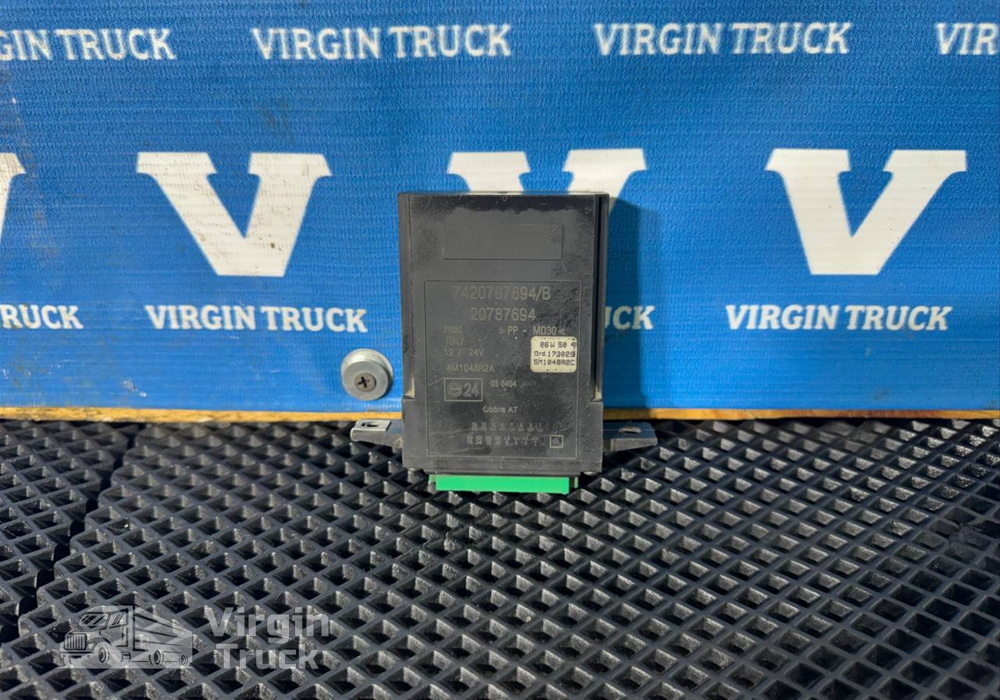 7420787694 Блок управления центральным замком для Renault Premium II (с 2005 по 2013)