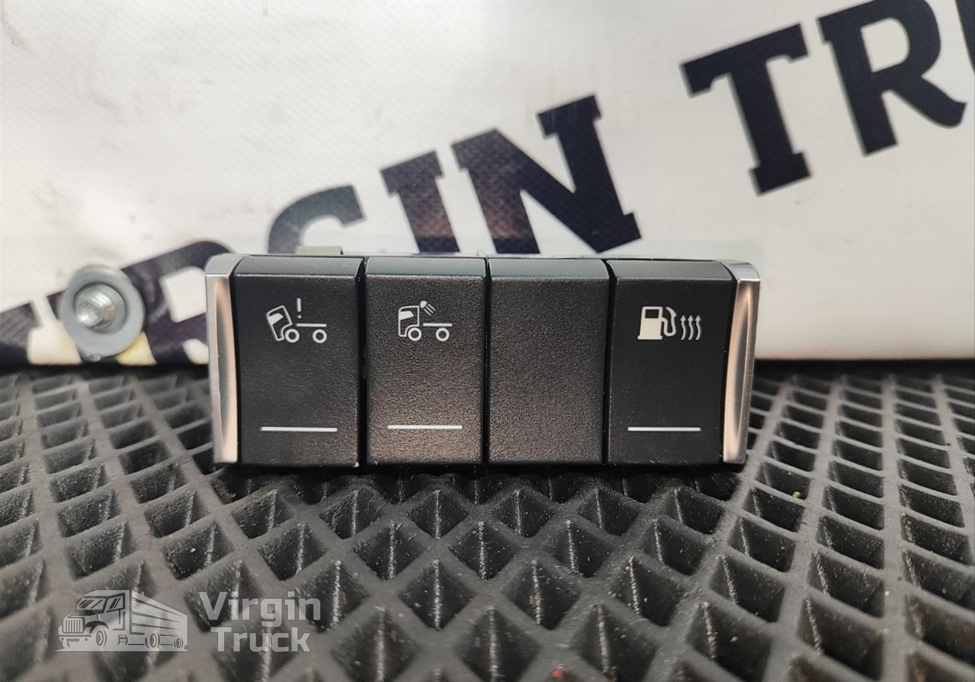 3739520 Блок кнопок для Faw J7 (с 2018)