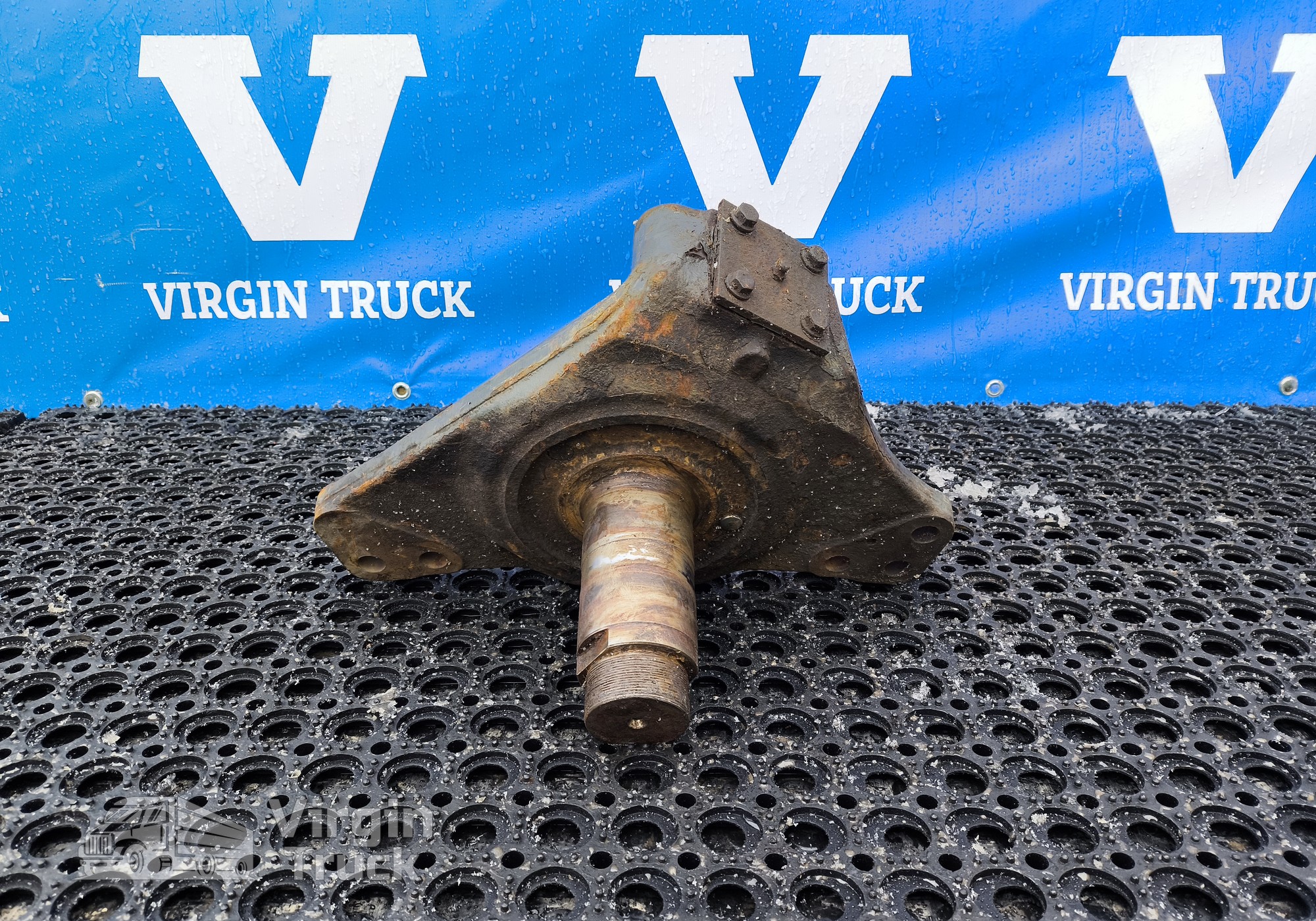 1794847 Кулак поворотный левый для Daf XF95