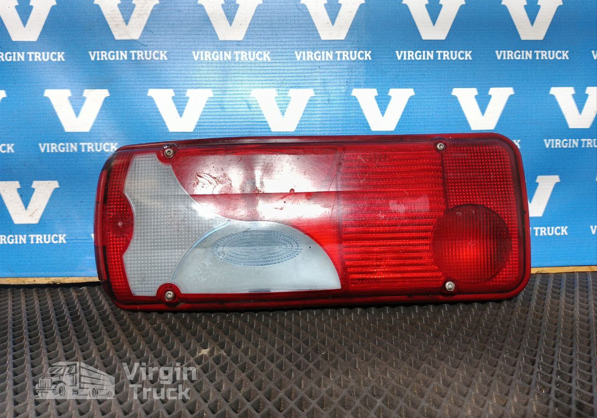 2129985 Фонарь задний левый для Scania