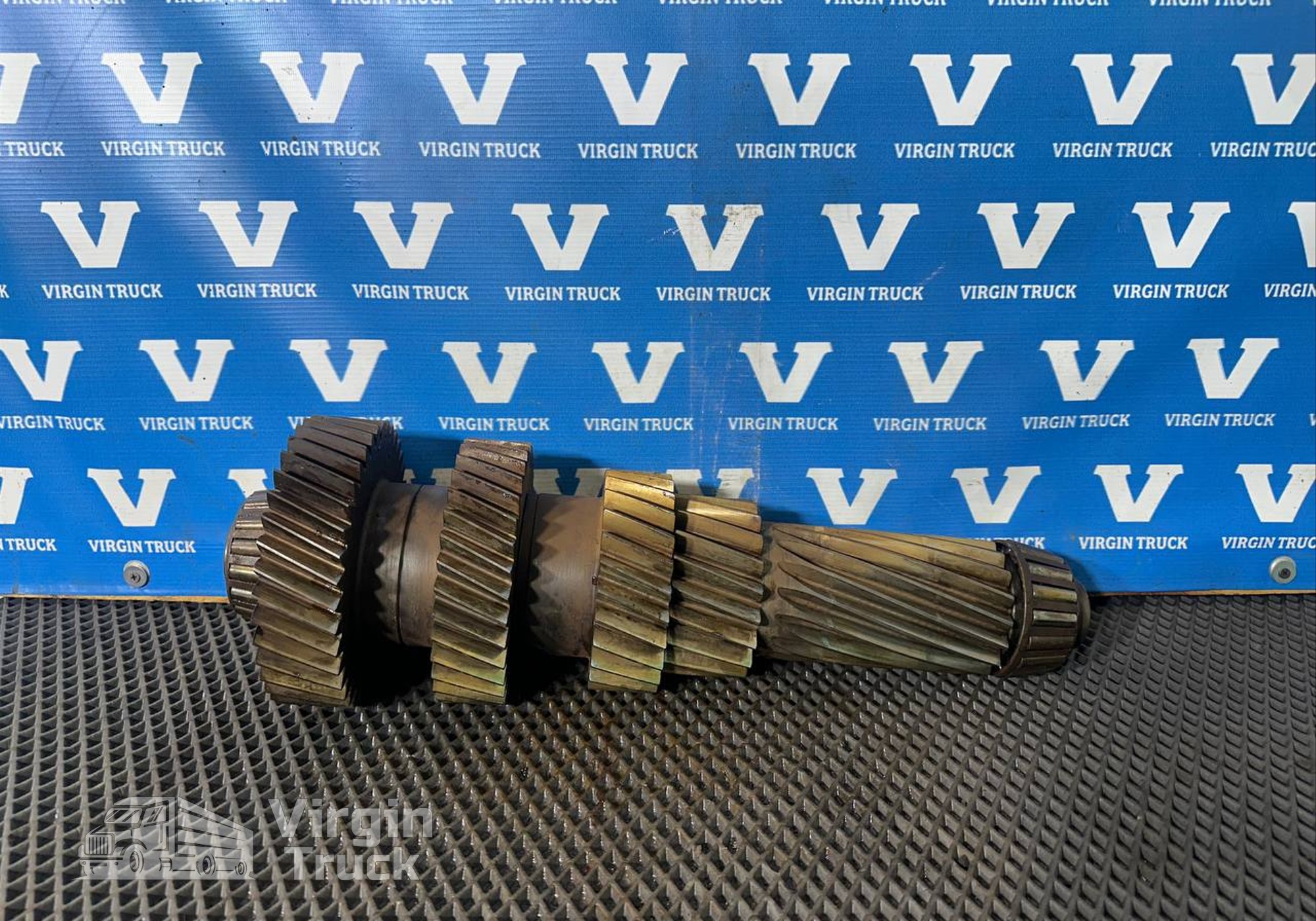 1316303005 Вал промежуточный КПП ZF для Iveco EuroStar