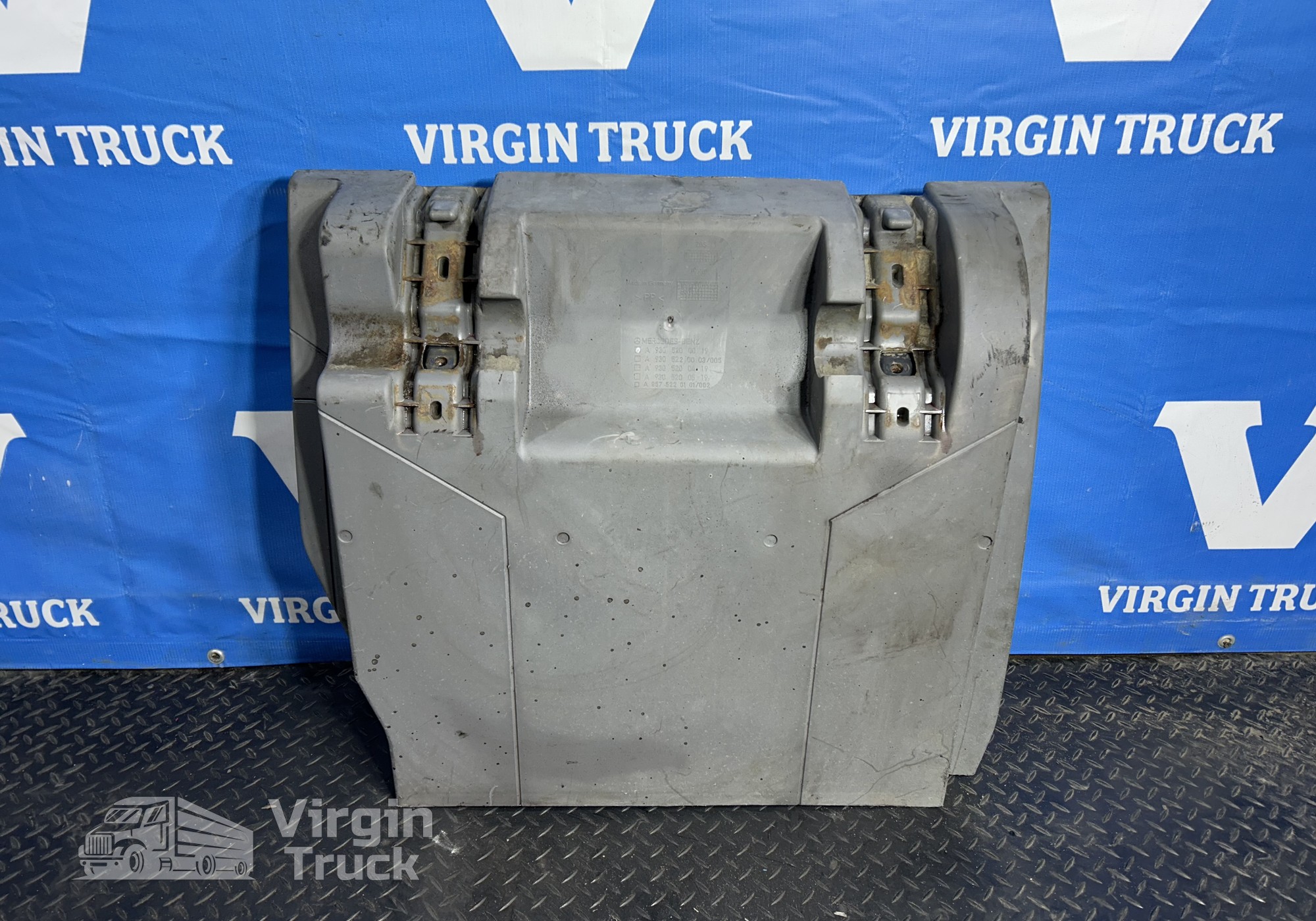 9305200019 Крыло для Mercedes-Benz Actros