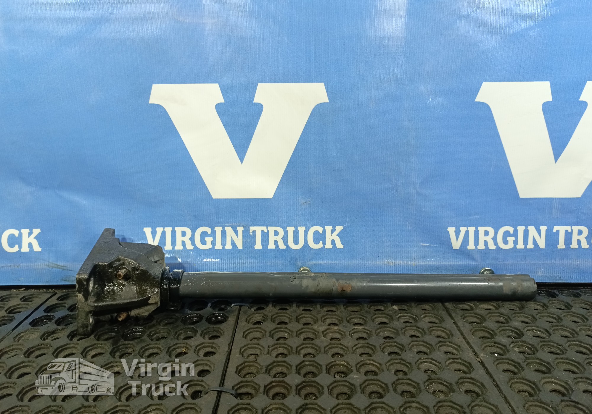 21213203 Кронштейн крыла заднего для Volvo FH