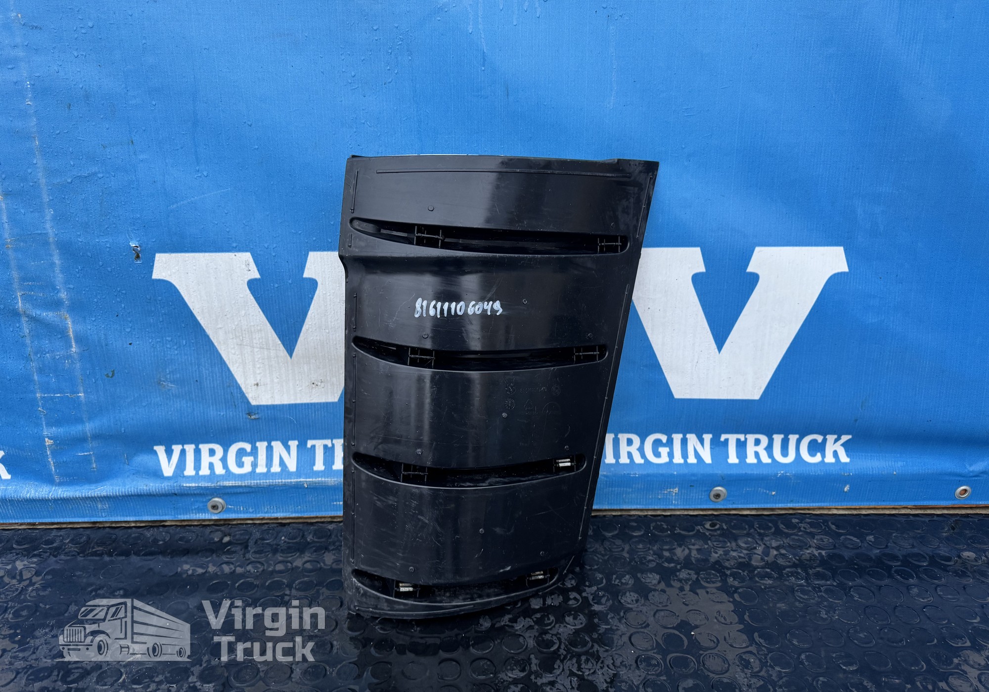 81611106049 Дефлектор кабины левый для Man