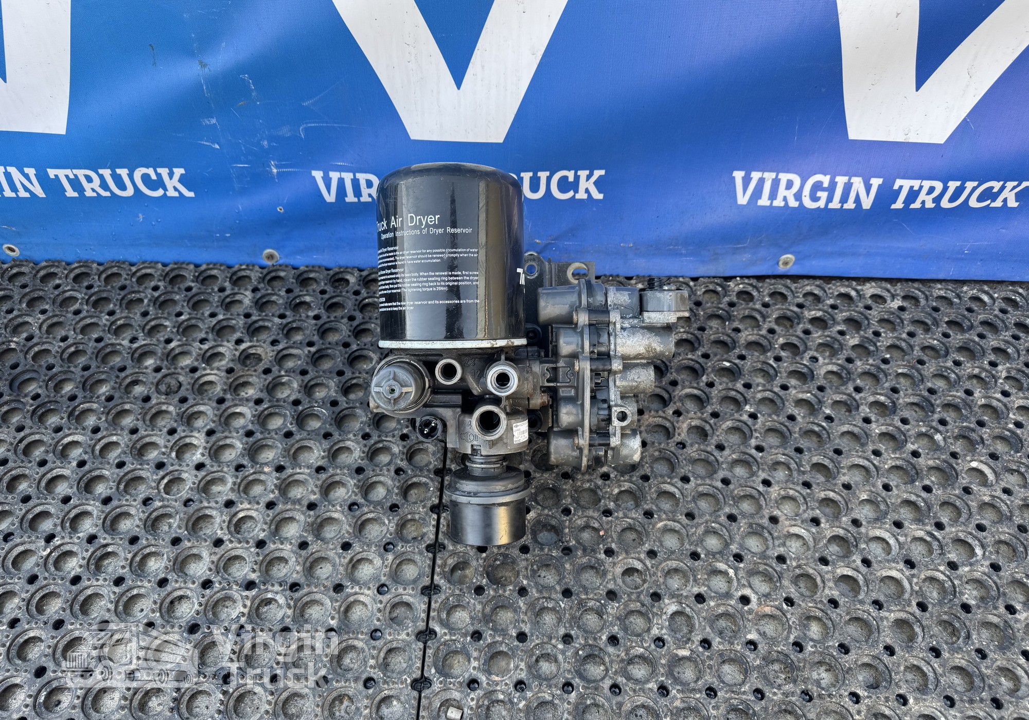 2107993 Осушитель 10.4 bar 2017г.