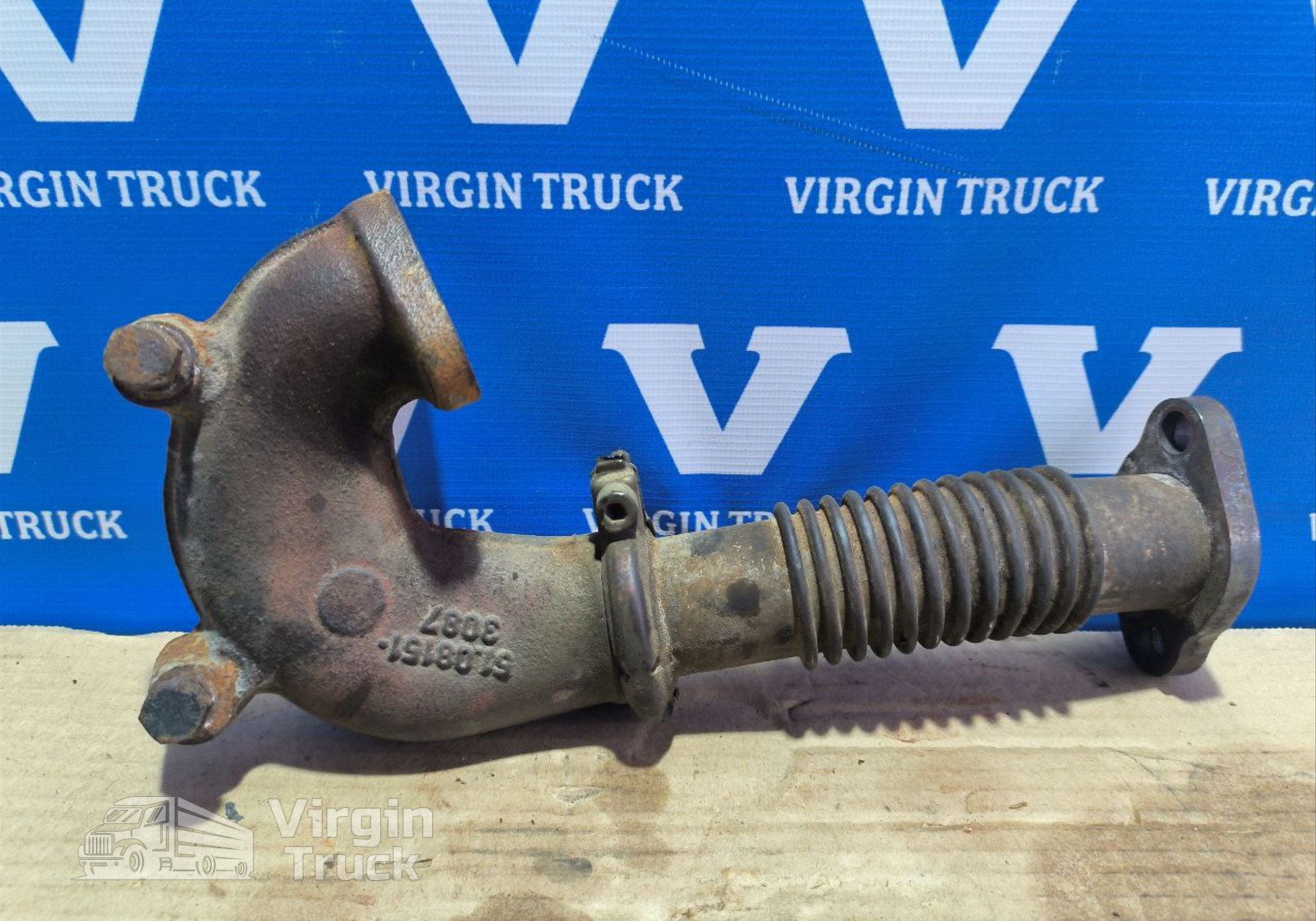 51081510165 Труба системы рециркуляции с гофрой (EGR) для Man TGX II (с 2012)