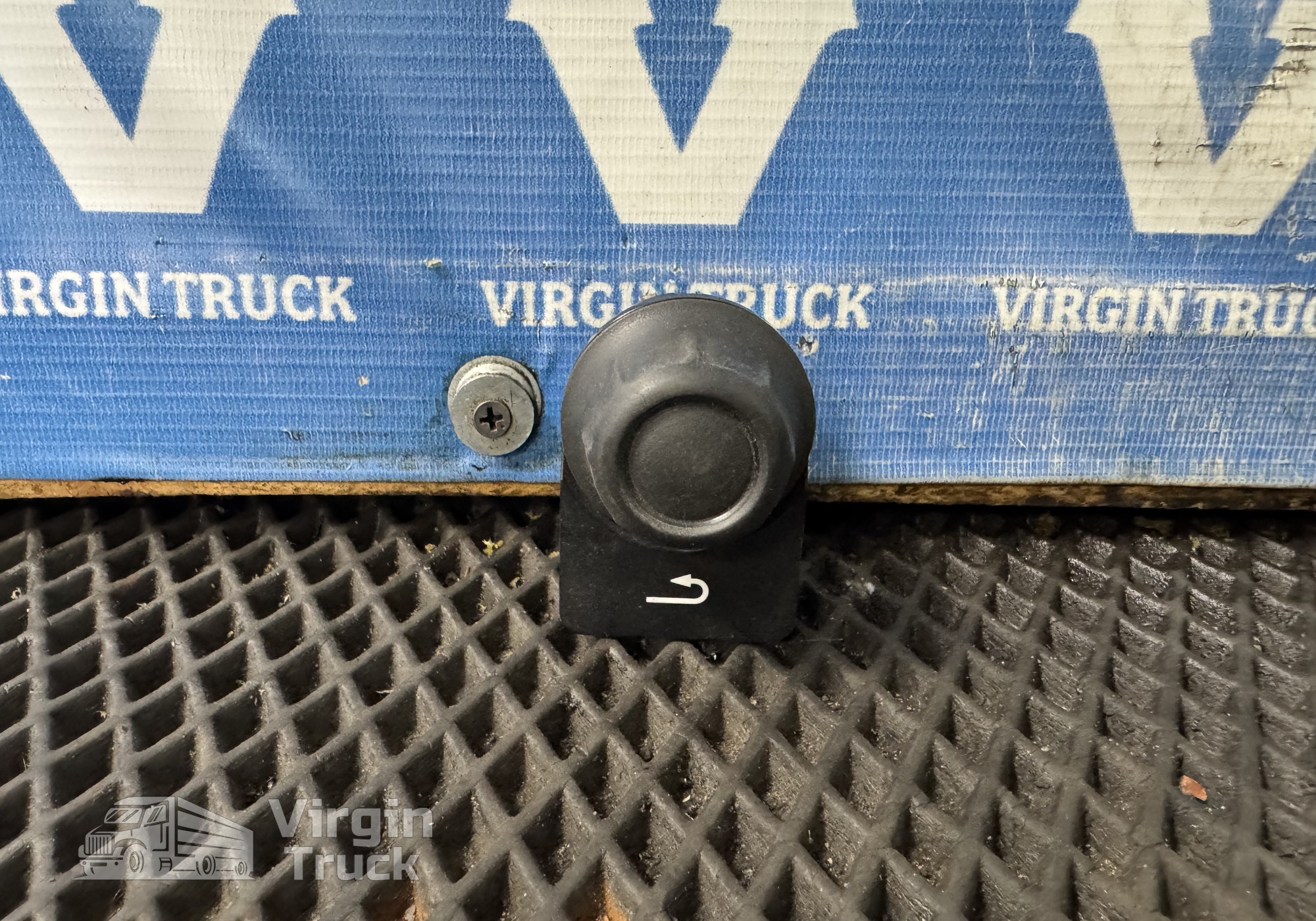 1931725 Переключатель меню 2021г. для Daf XF106 (с 2012)