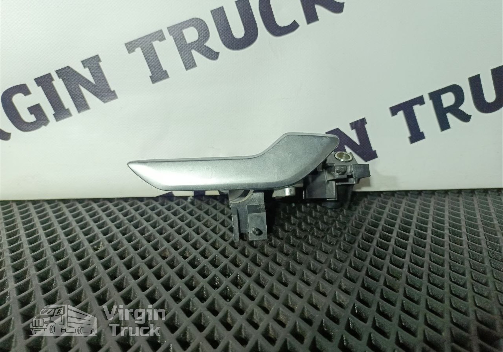 84012027 Ручка двери внутренняя правая для Volvo FH 4 (с 2012)