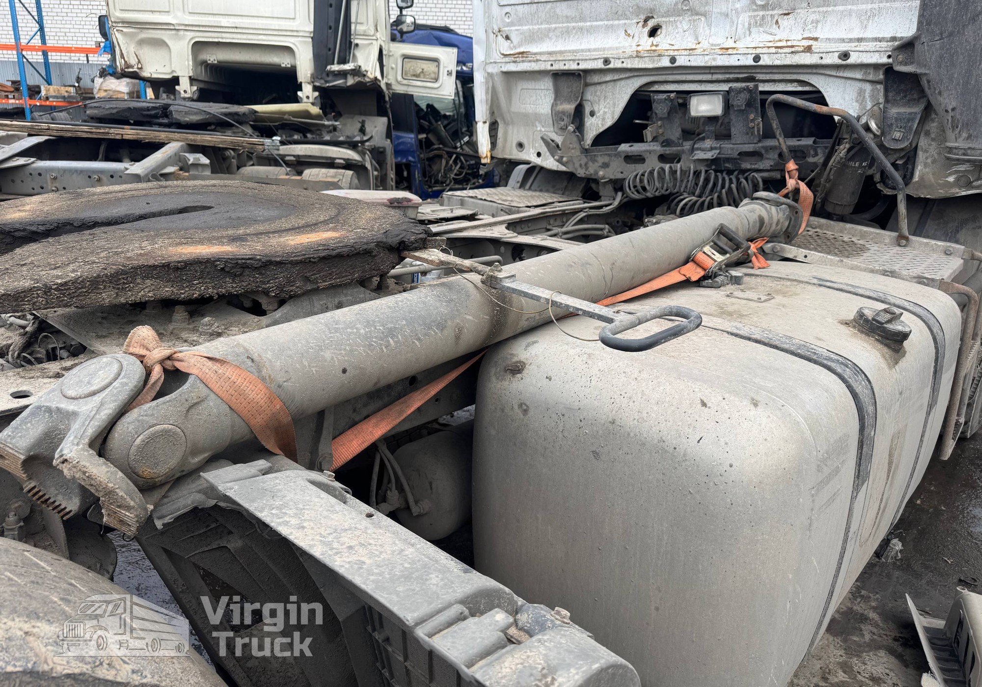 A6564109502 Вал карданный 2360мм 2017г. для Mercedes-Benz Actros