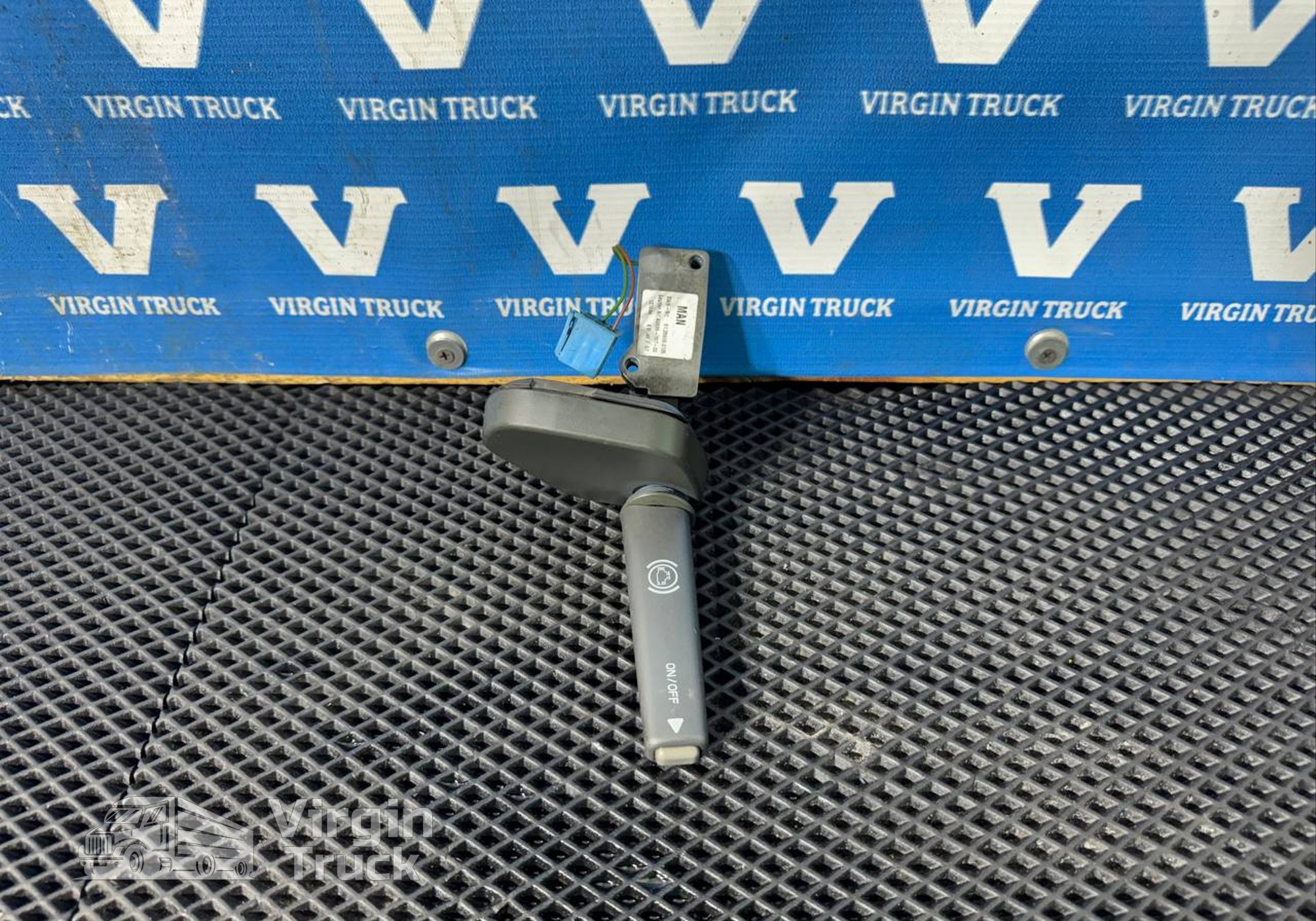 81255090125 Переключатель подрулевой ретардера для Man TGA (с 2000 по 2007)