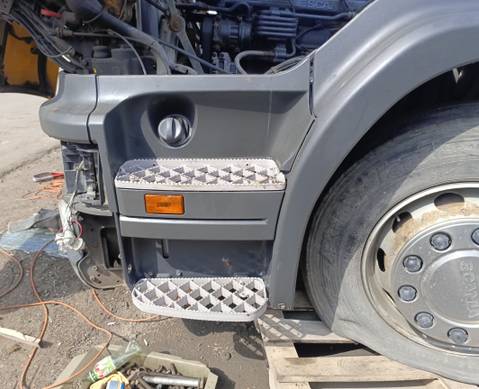 1854227 Корпус подножек левый для Scania