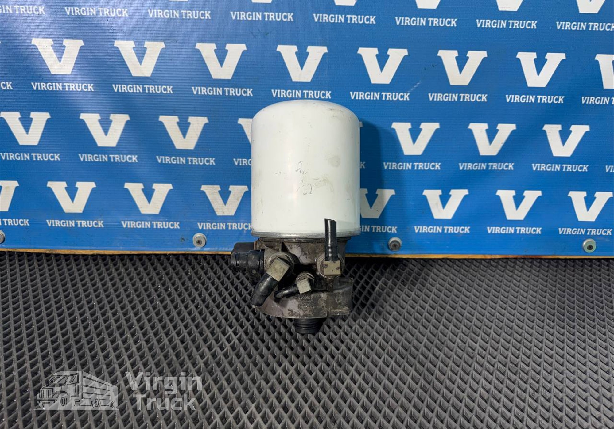 81521026370 Осушитель воздуха 12,5 бар для Man TGS