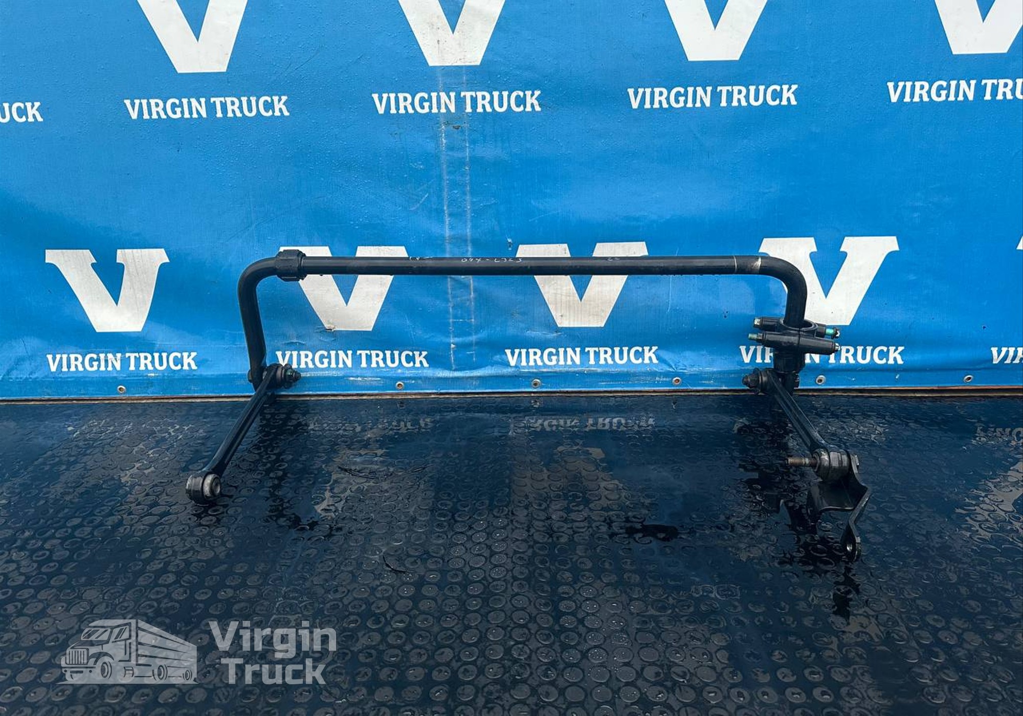 81437150165 Стабилизатор передний 2018