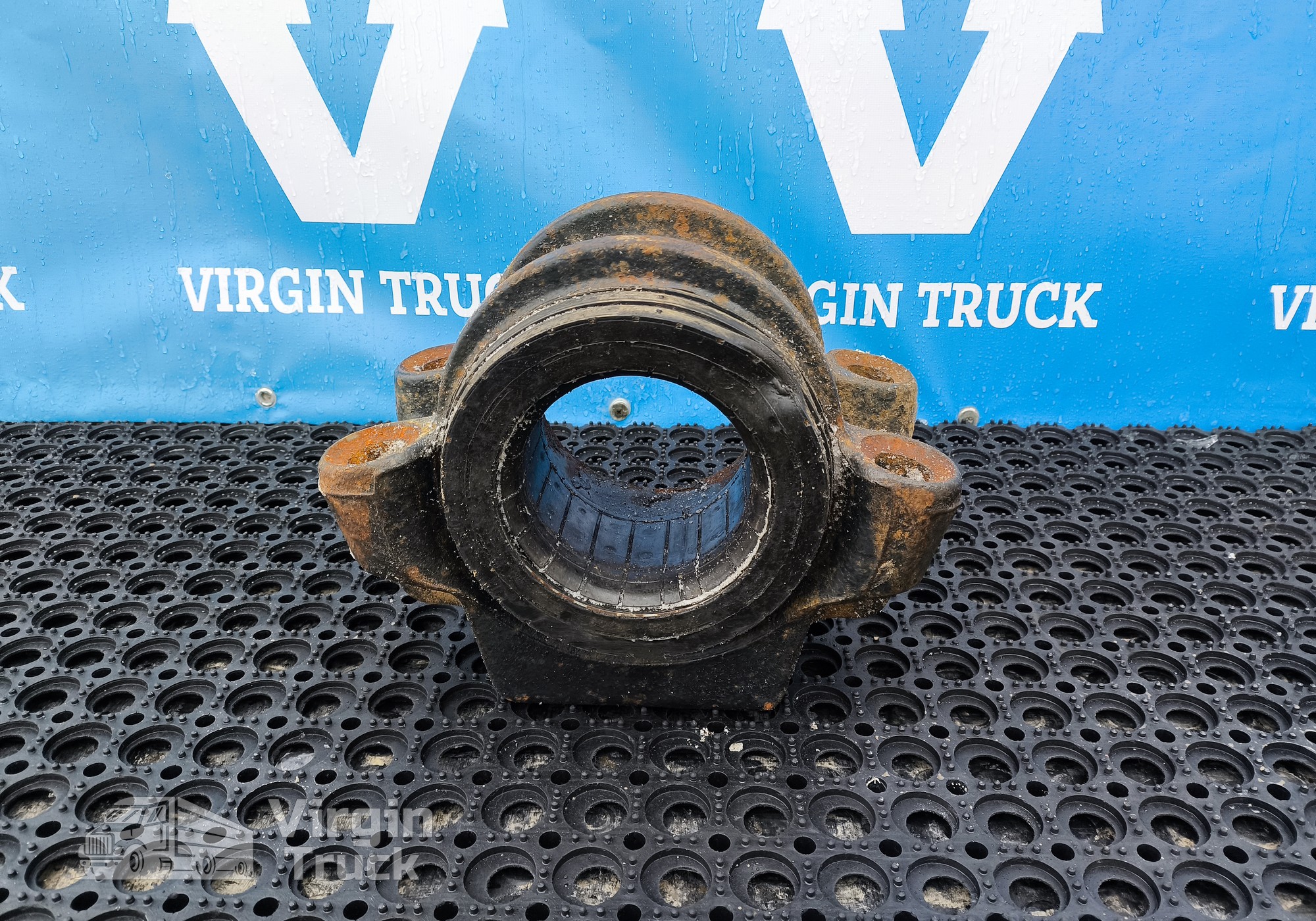 81413503017 Балансир для Man TGS