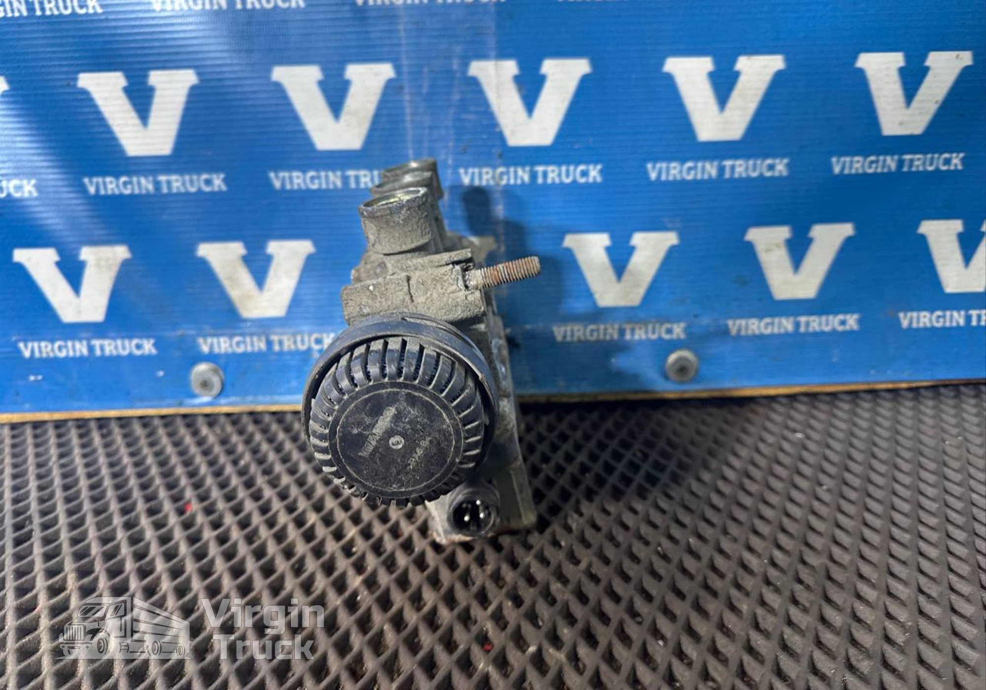 5010457434 Кран уровня пола главный