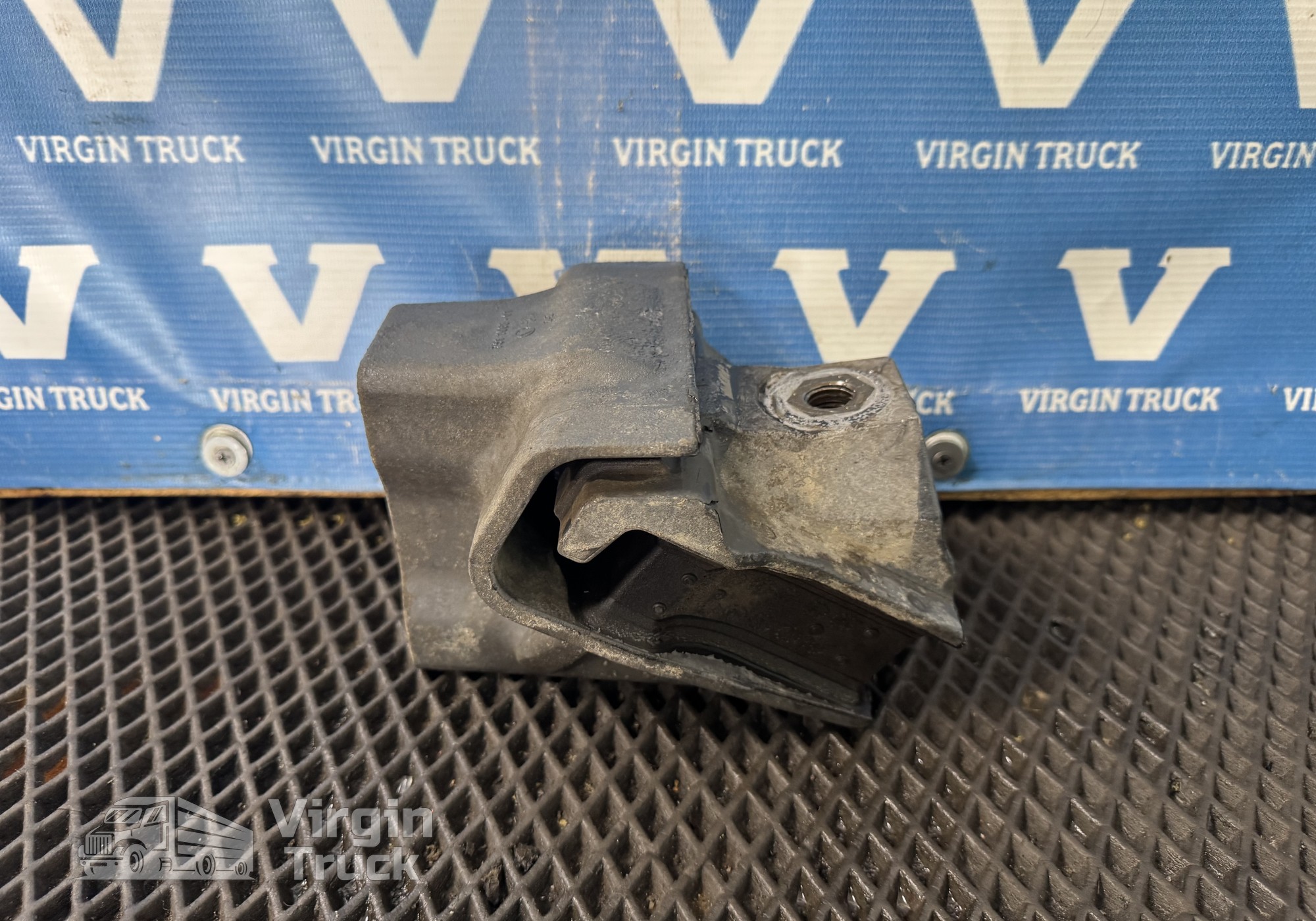 1929558 Подушка двигателя передняя 2021 г. для Daf CF I (с 2000 по 2006)