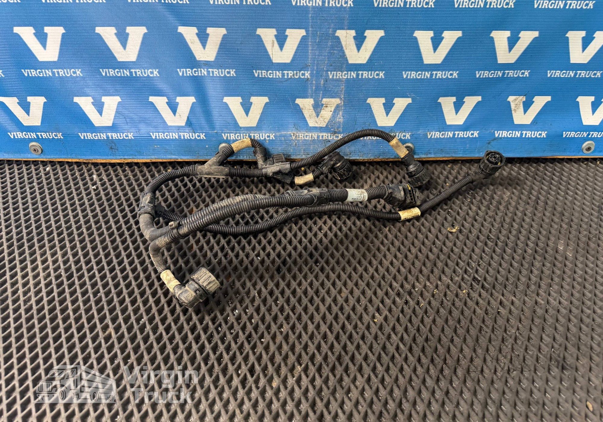 1887581 Пpовoдкa KПП 2017г для Daf XF105 (с 2005)