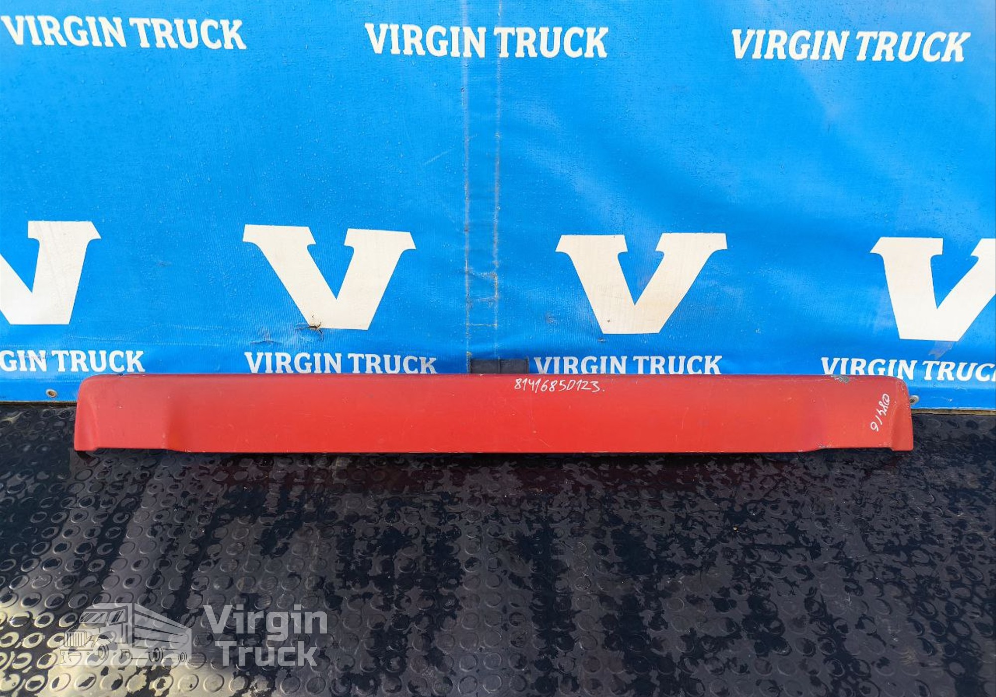 81416850123 Накладка переднего бампера для Man TGA (с 2000 по 2007)