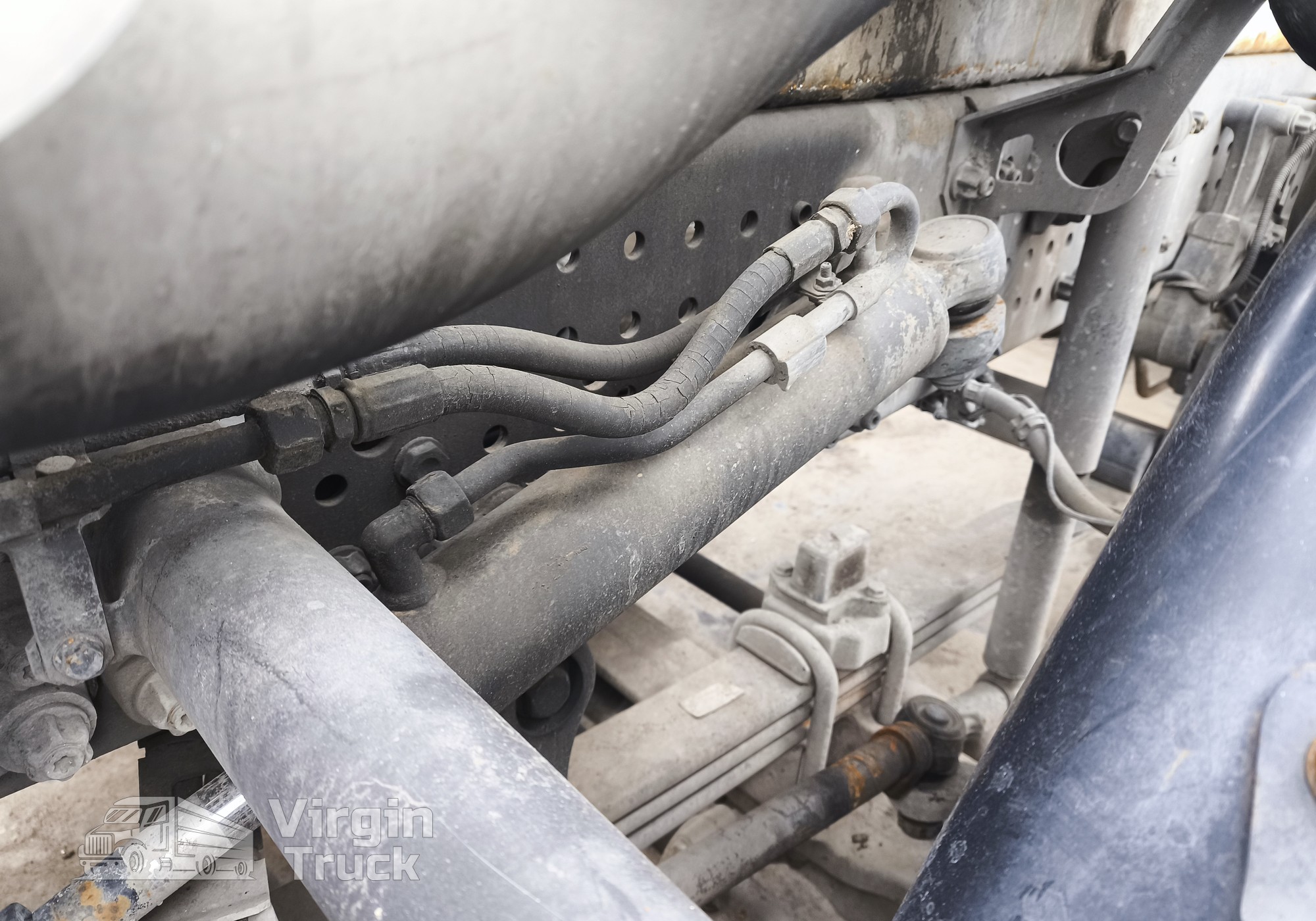 A0004665592 Гидроцилиндр поворота второй оси 2021г. для Mercedes-Benz Arocs (с 2013)