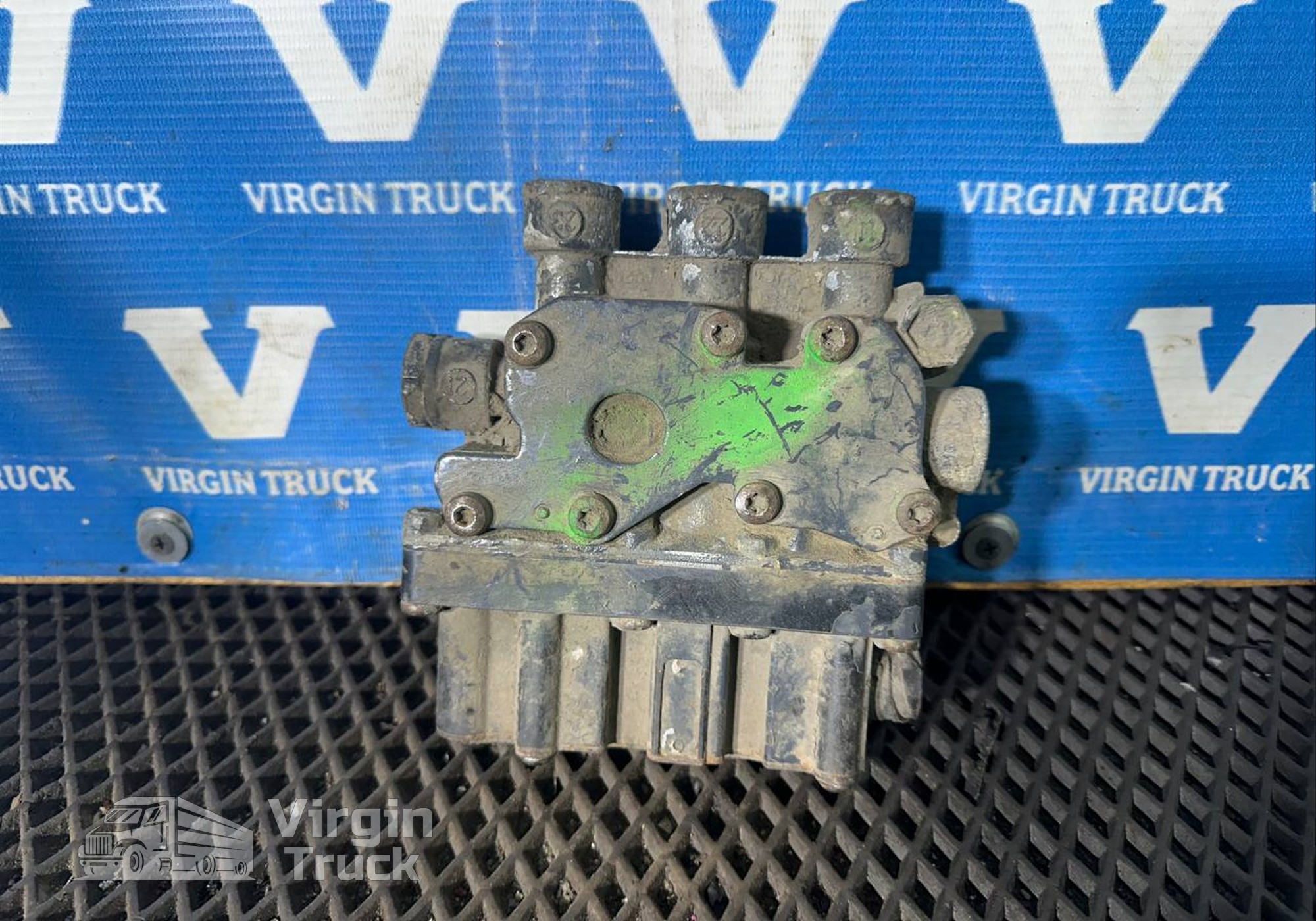 5010457434 Кран уровня пола главный