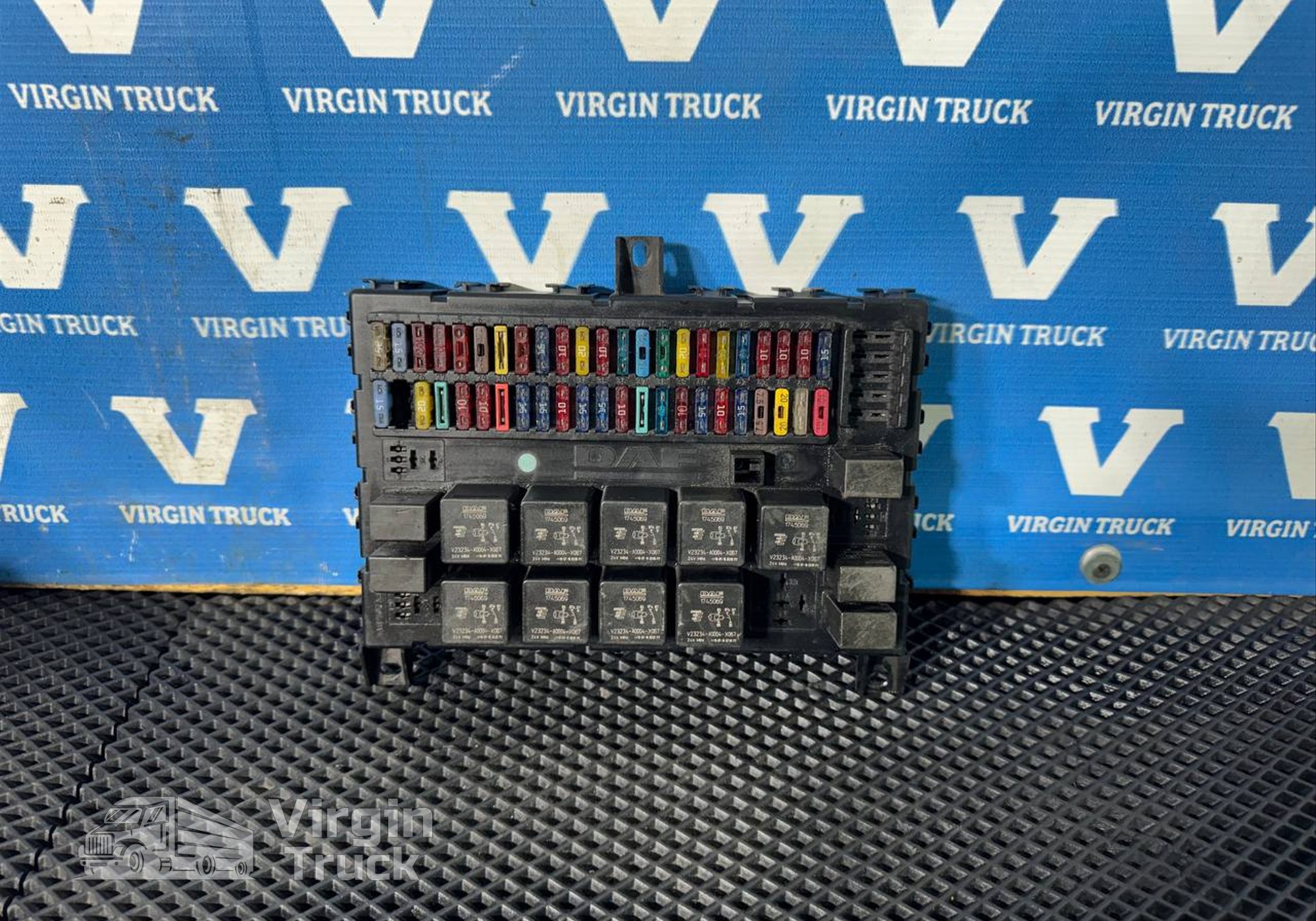 1895428 Блок предохранителей для Daf 95