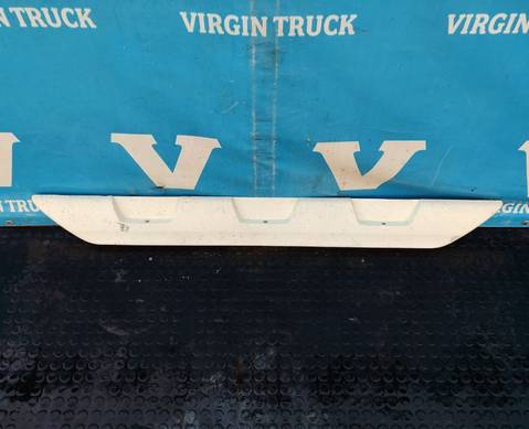 81416140076 Накладка бампера центральная для Man TGX II (с 2012)