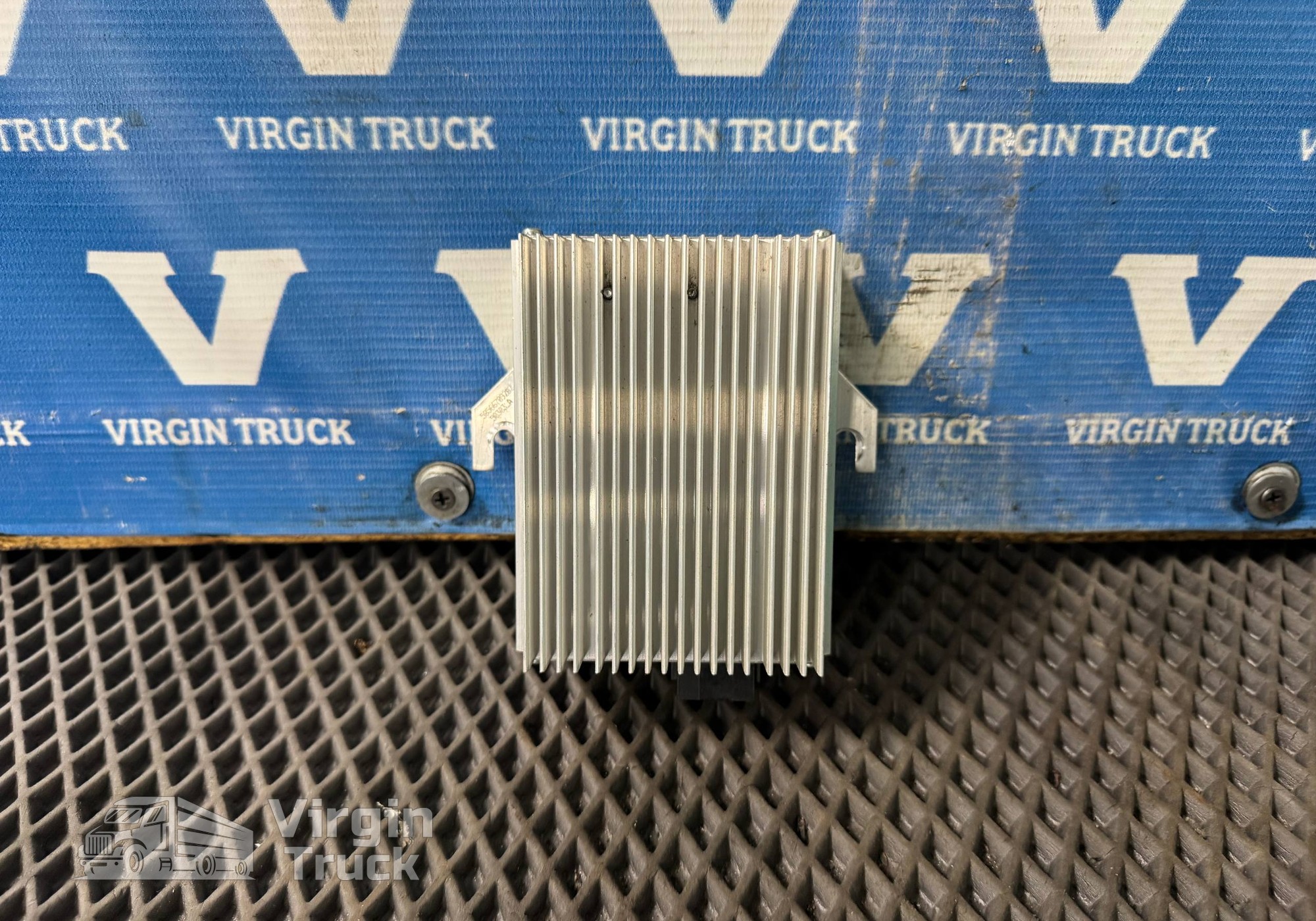 21255320 Преобразователь напряжения для Volvo FH