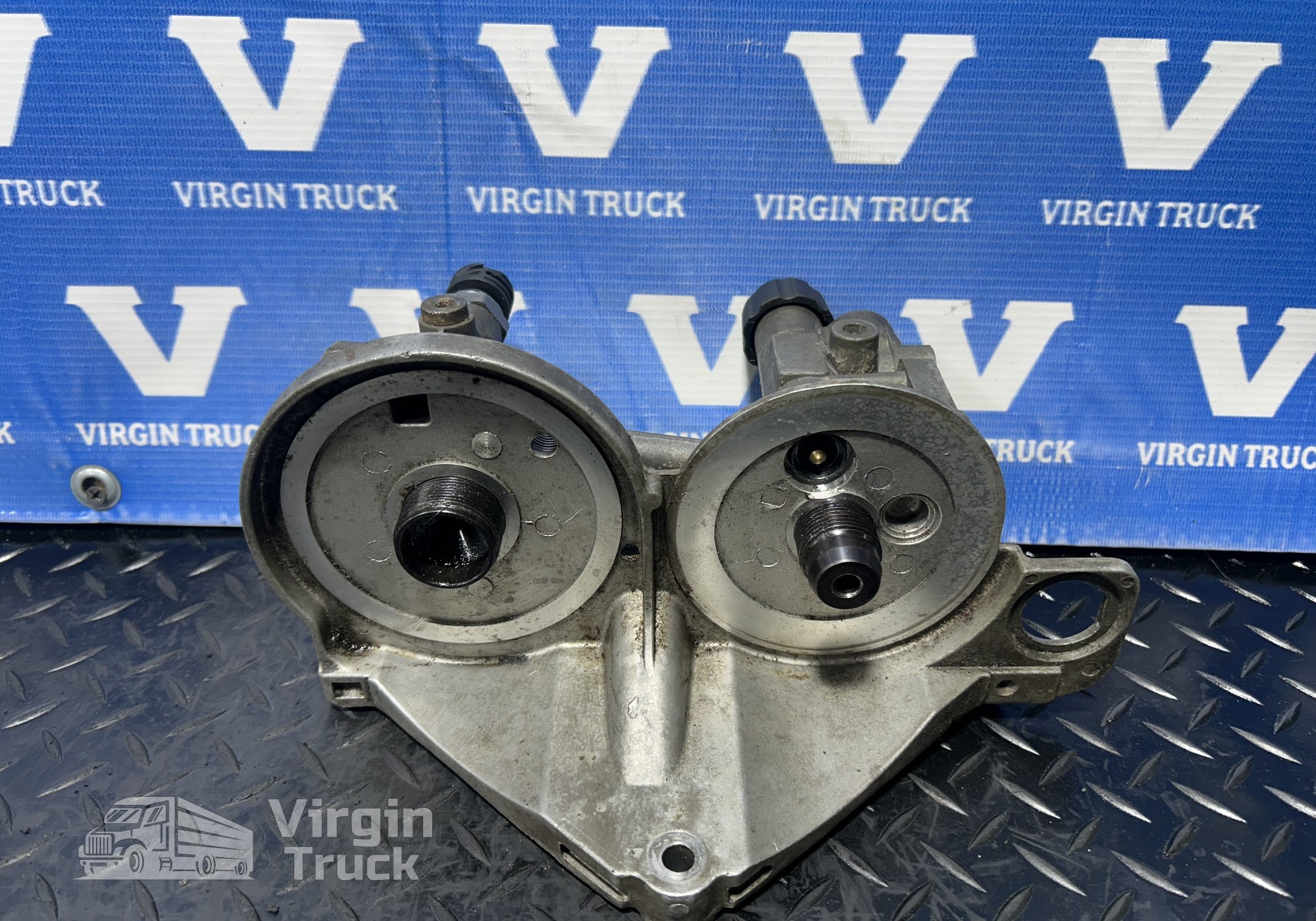 21023285 Топливный фильтр