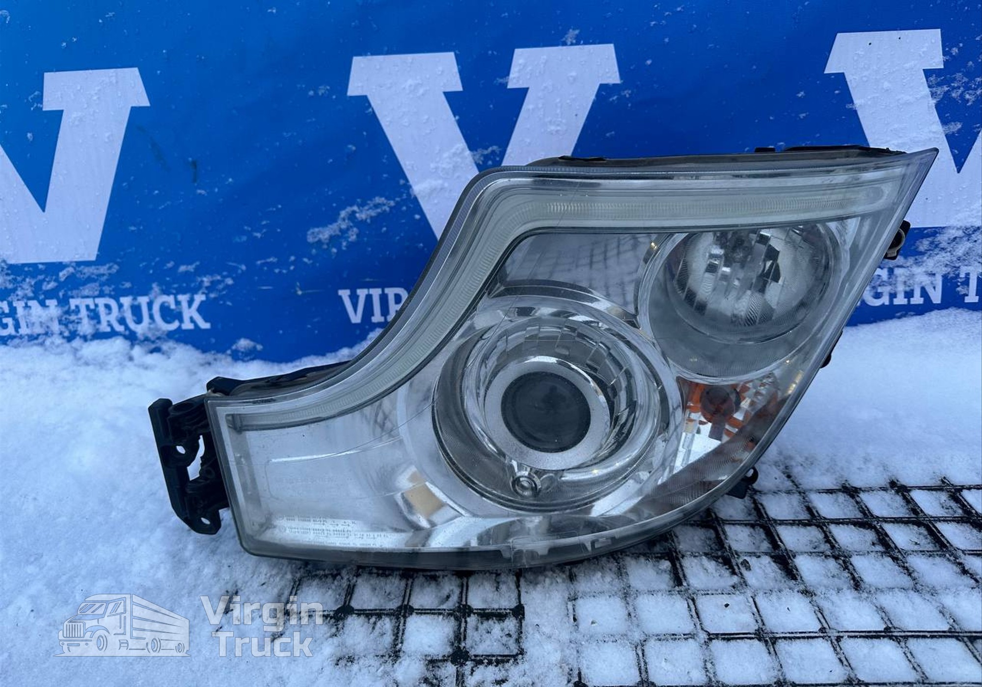 9618205239 Фара левая для Mercedes-Benz Actros New Actros MP4 (с 2011)