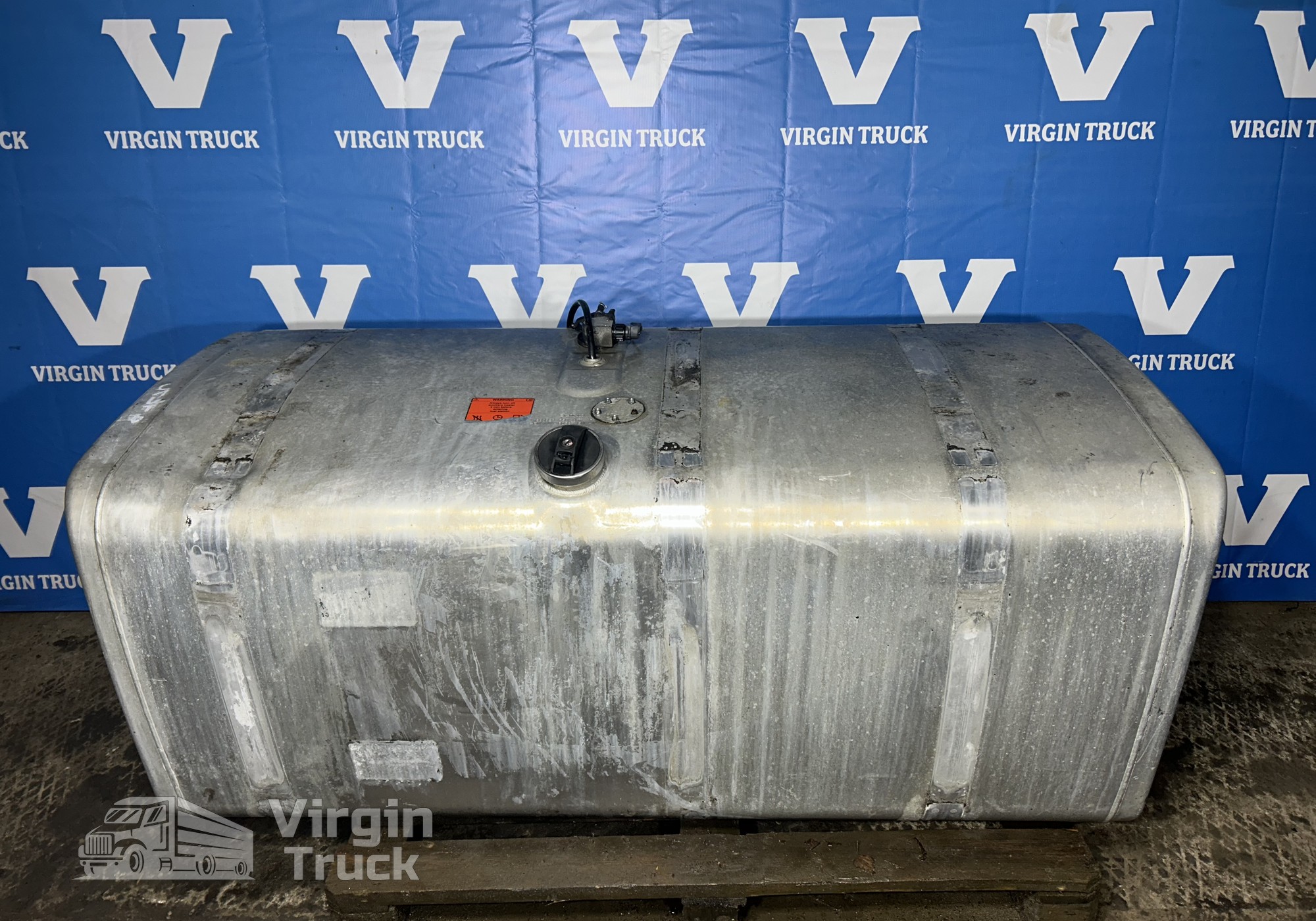 1888928 Бак топливный 750L для Scania 5-series R (с 2004 по 2016)