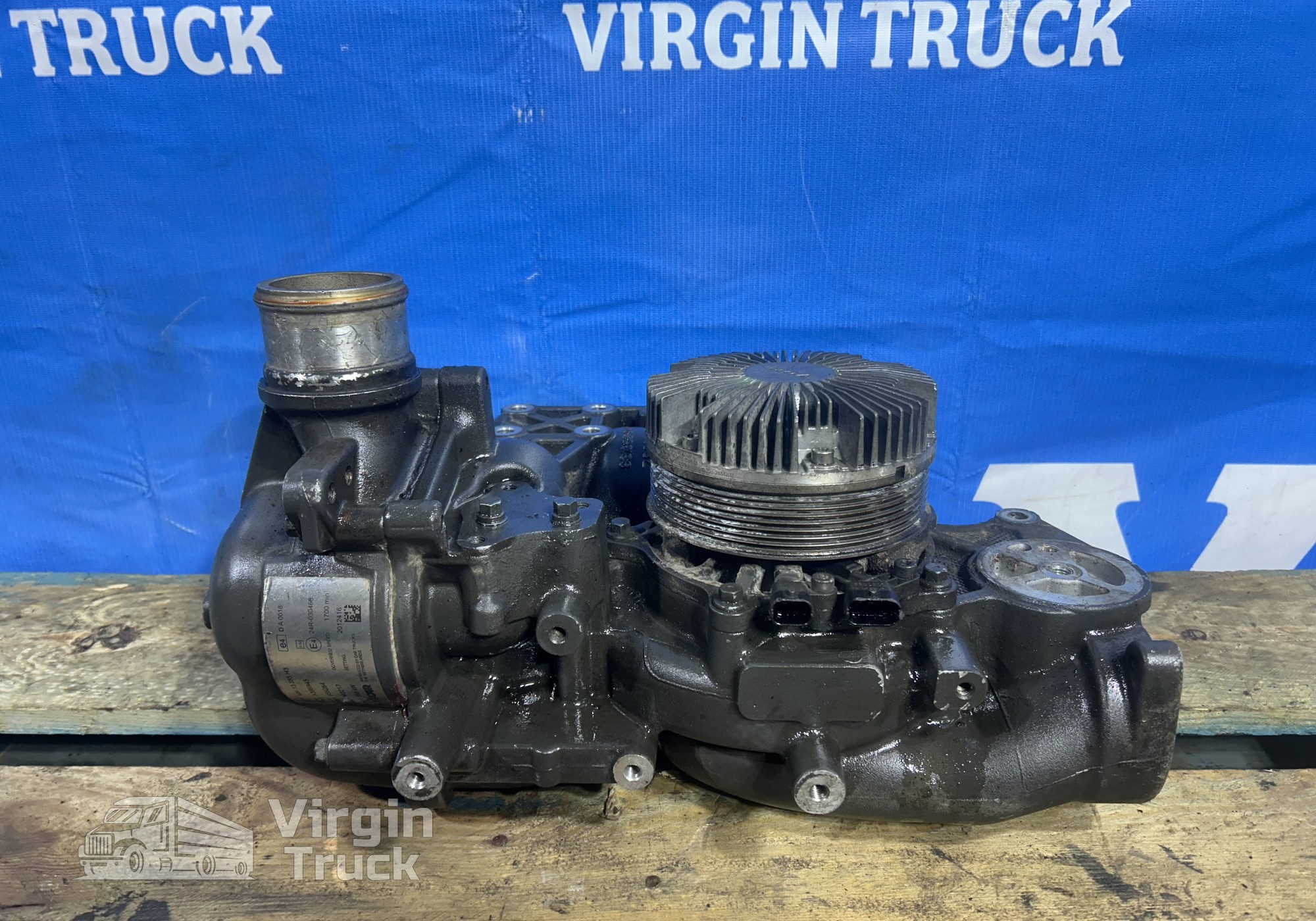 2407423 Насос водяной (помпа) 2019г. для Daf XF106 (с 2012)