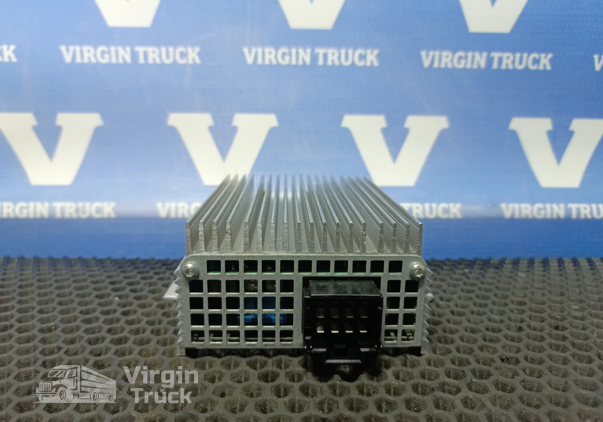 21255320 Пpеобрaзоватeль напряжения для Volvo FH