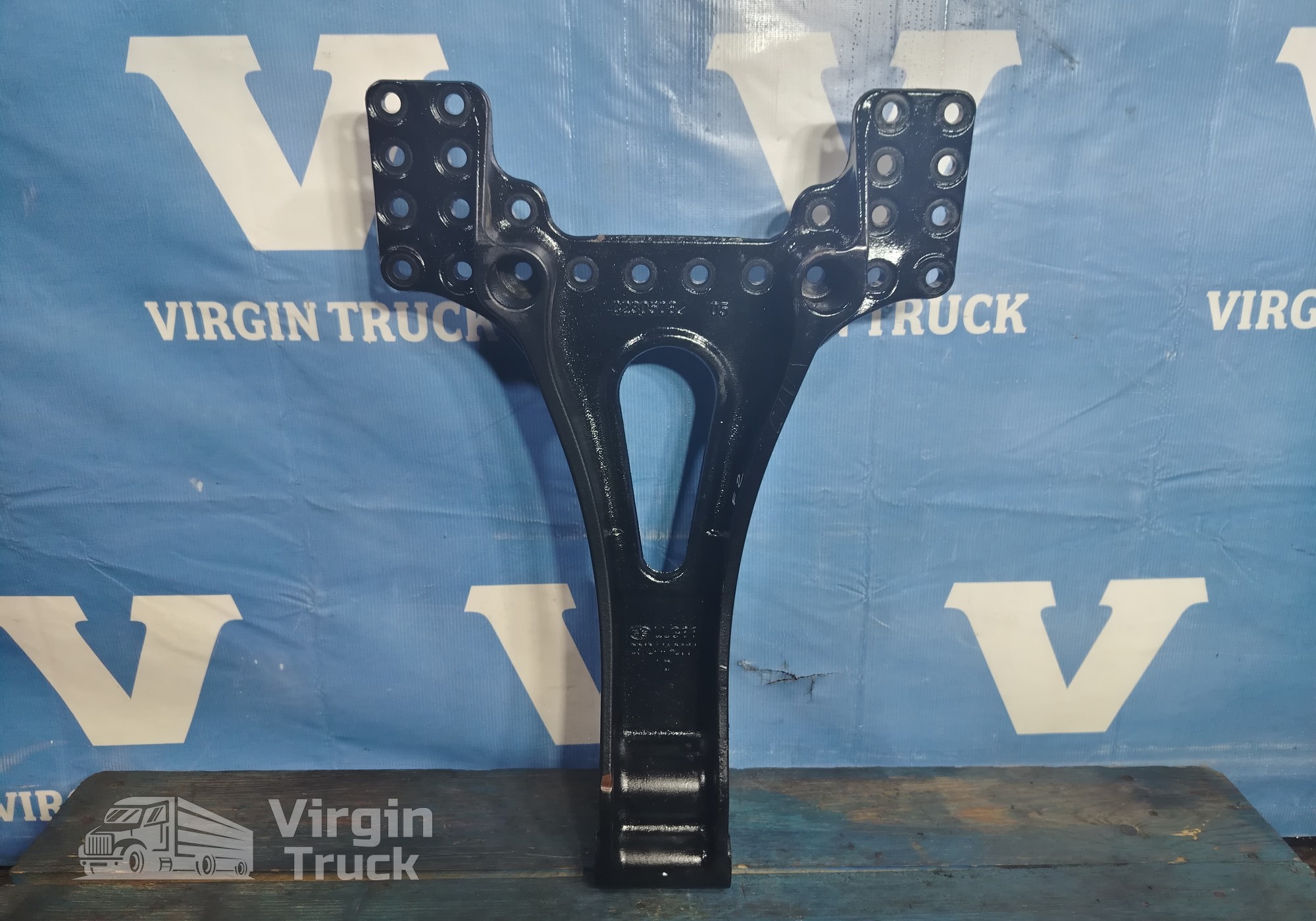 29124412001 Кронштейн для Faw J7 (с 2018)