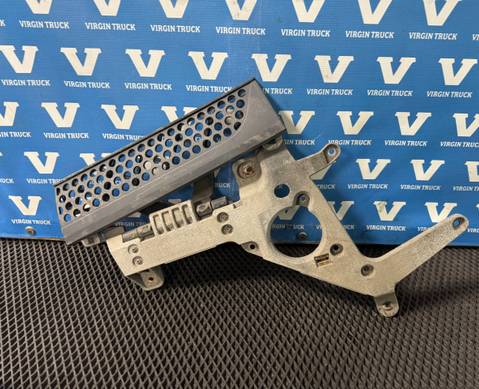 9608850545 Кронштейн подножки левый для Mercedes-Benz Actros New Actros MP4 (с 2011)