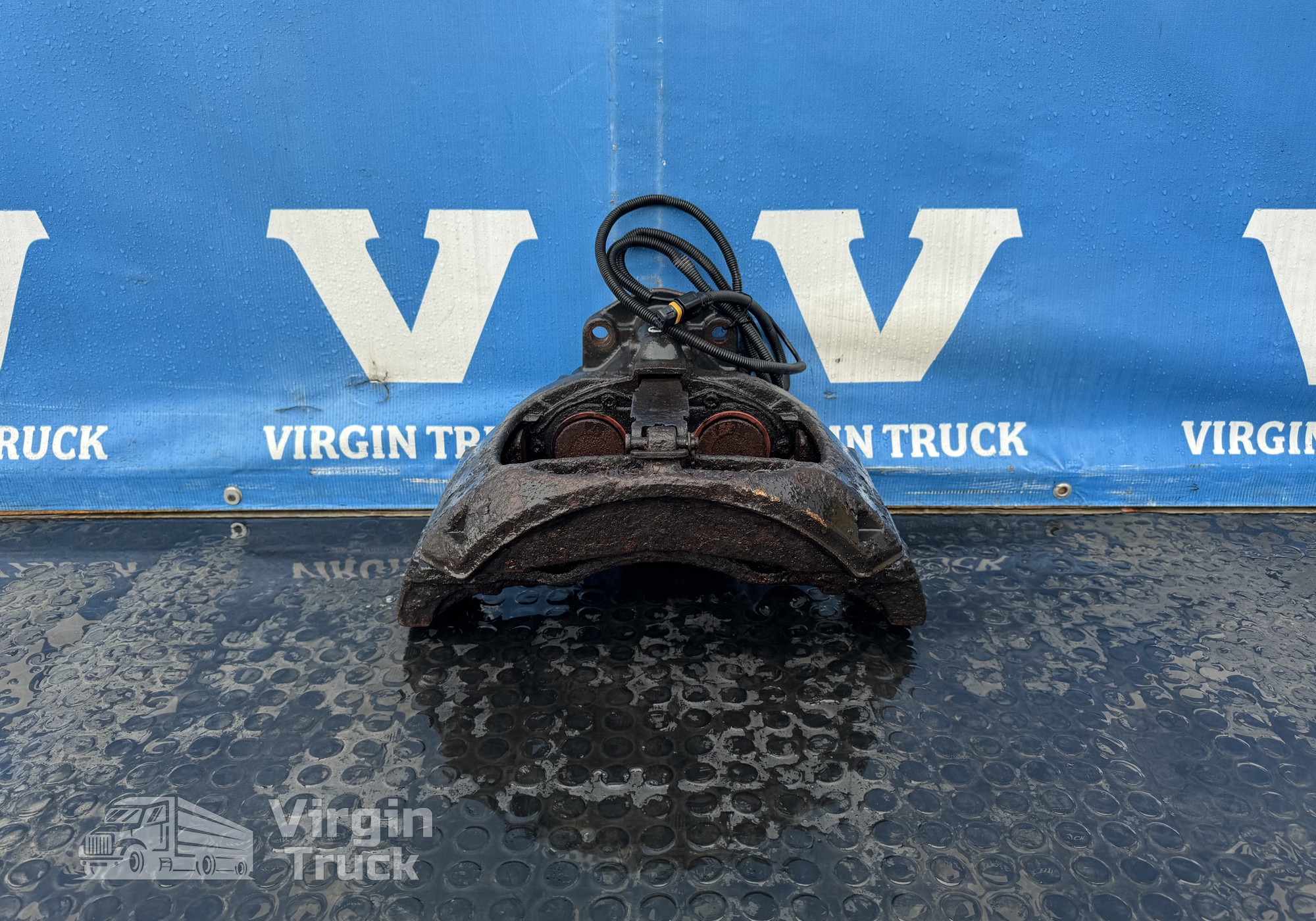 81508046502 Суппорт задний левый для Man TGX
